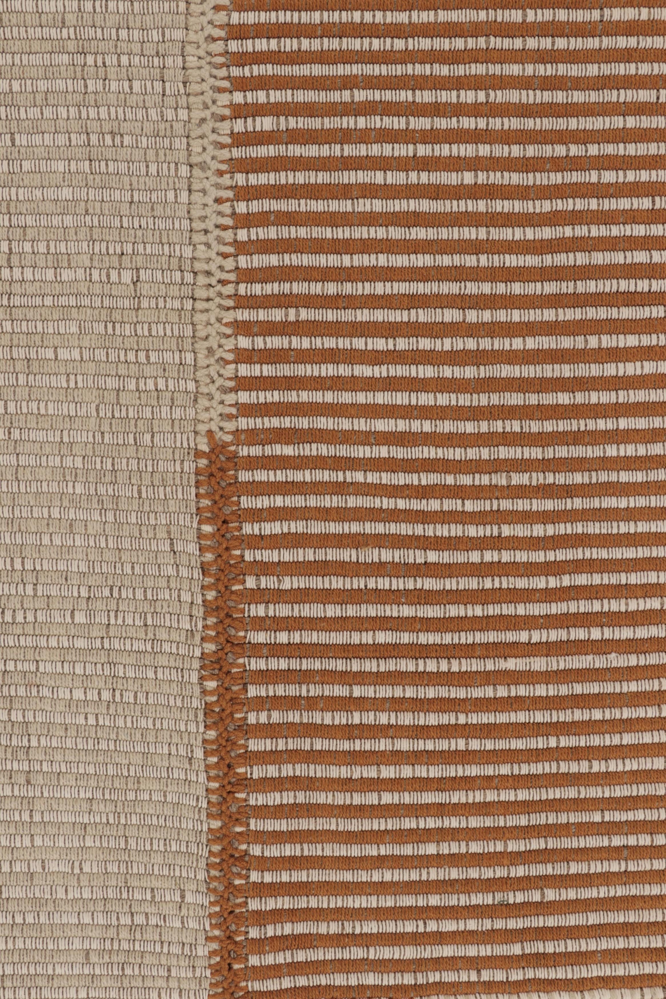 Kilim de acento de Rug & Kilim, beige con rayas de textura naranja cálido Afgano en venta