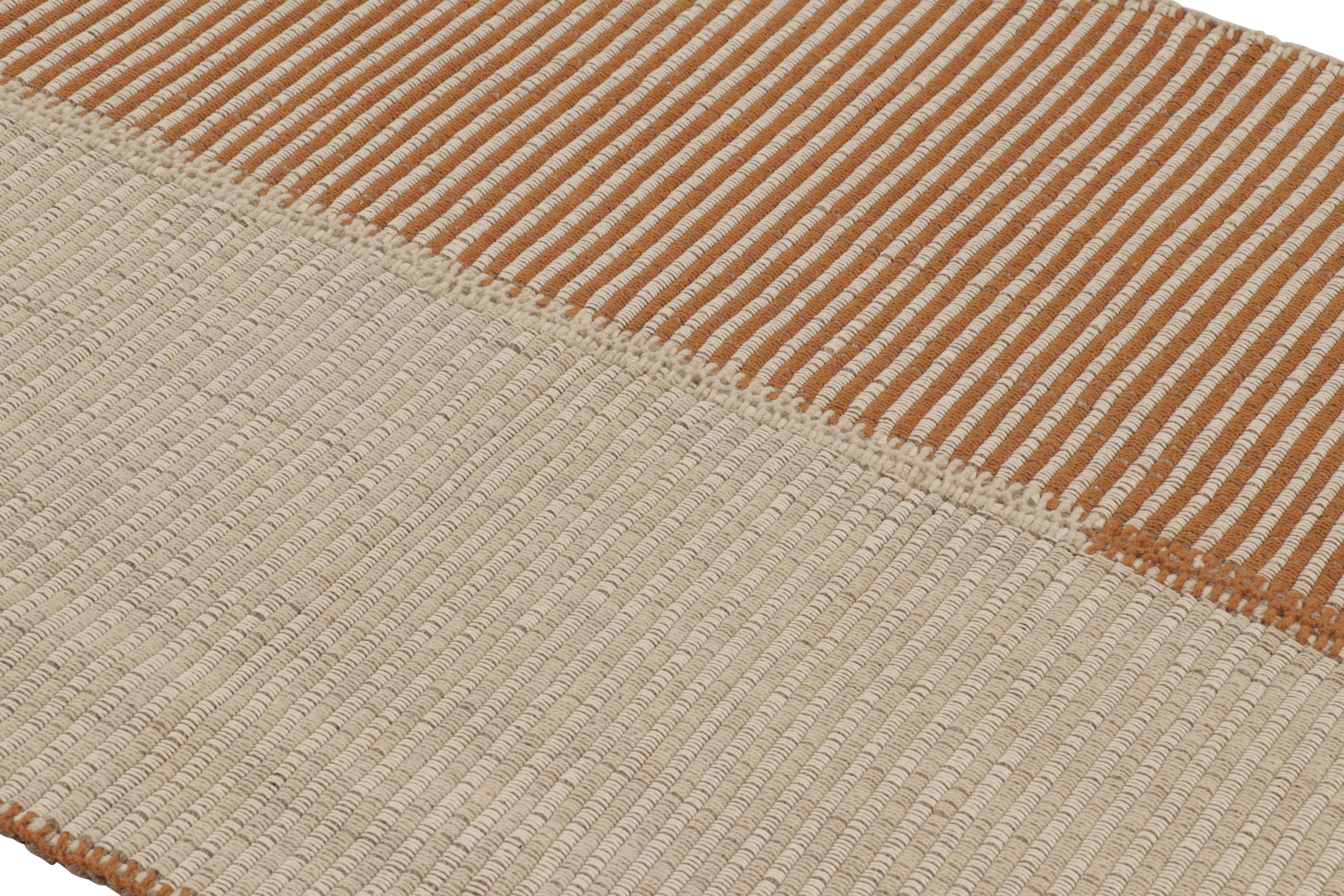 Kilim de acento de Rug & Kilim, beige con rayas de textura naranja cálido Afgano en venta