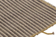 Rug & Kilim, Rug & Kilim a strisce grigio-beige con accenti gialli