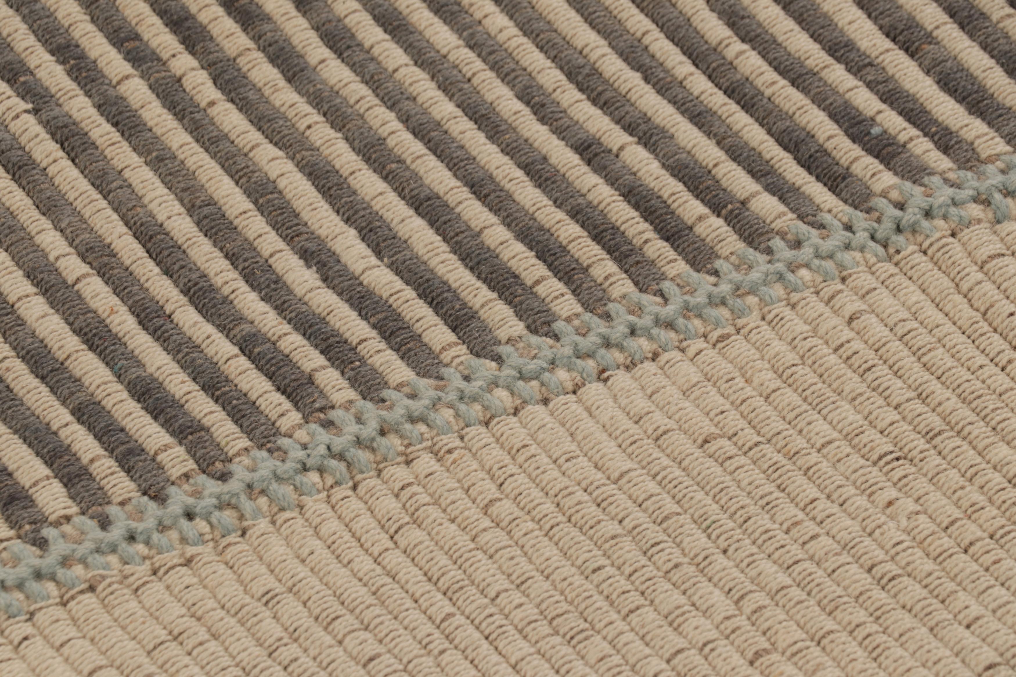 Tessuto a mano in lana, questo Kilim contemporaneo 4x5 fa parte di una nuova ed entusiasmante collezione di Rug & Kilim a tessitura piatta e personalizzabile.

Sul design:

