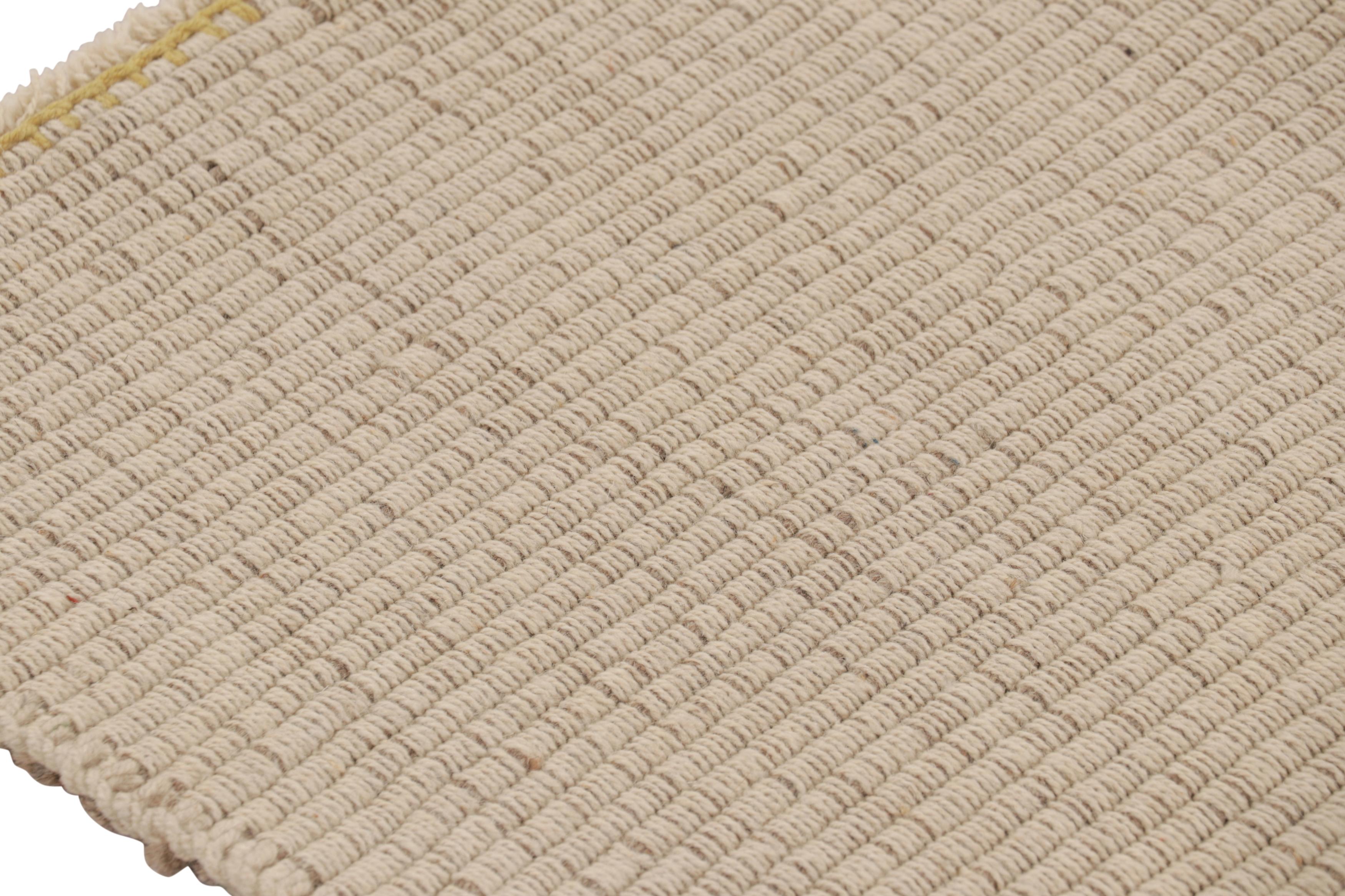 Afghan Rug & Kilim's Accent Kilim, tapis carré à rayures texturées crème et jaunes en vente
