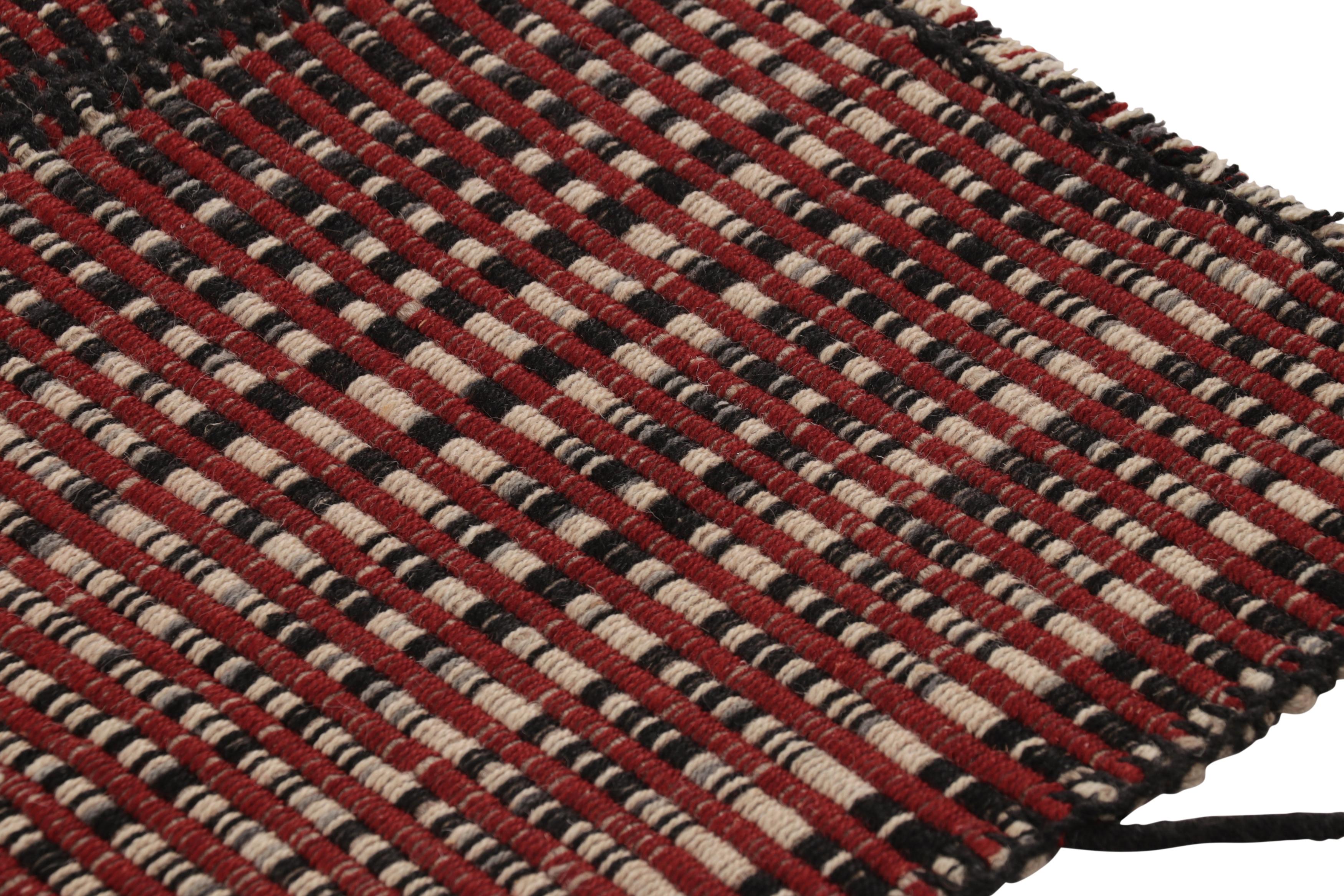 Dieser handgewebte, moderne 4x5-Kilim aus Wolle stammt aus einer aufregenden neuen Flachgewebe-Kollektion von Rug & Kilim, die nach Maß gefertigt wird.

Über das Design:

