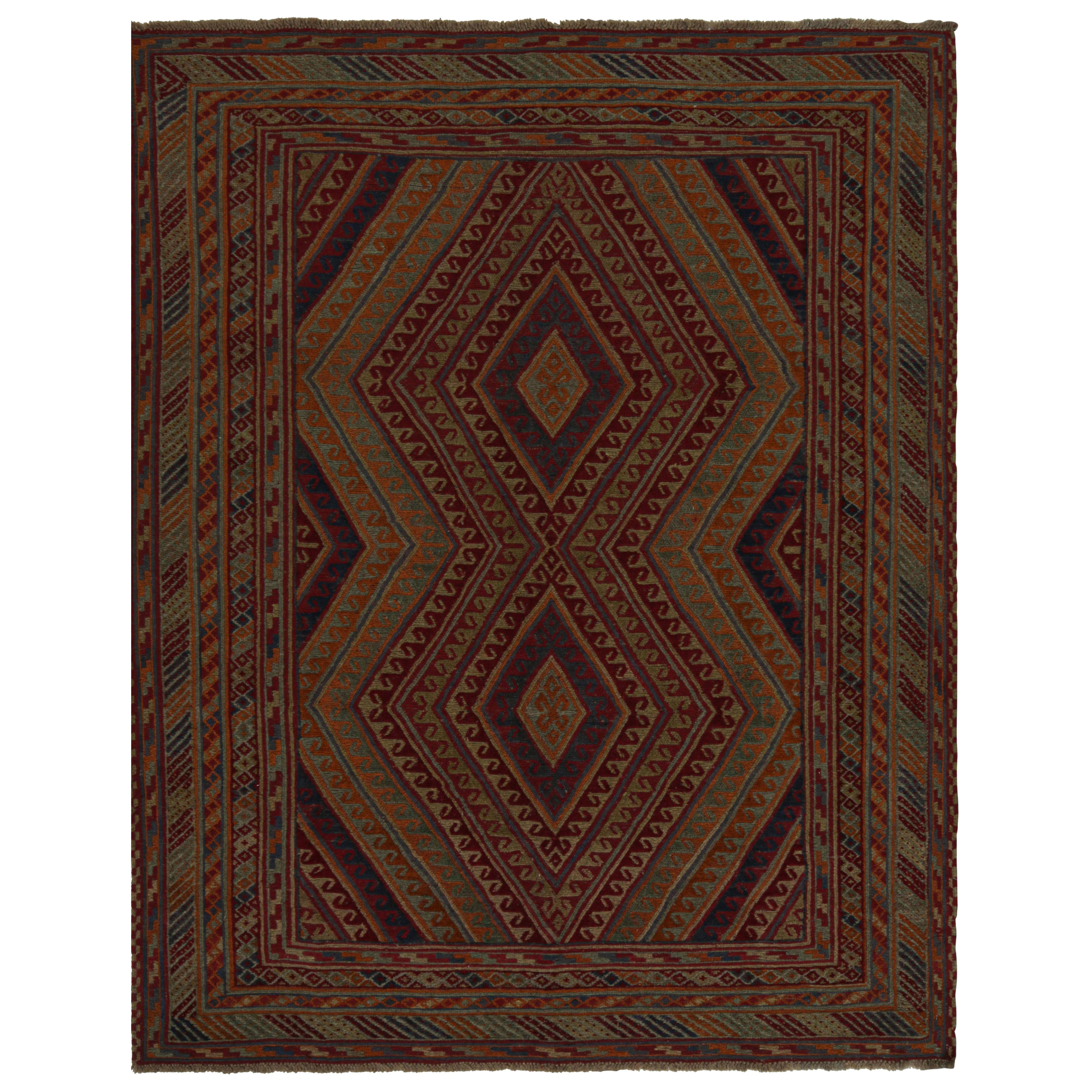 Tappeto Baluch vintage con motivi in oro, blu, rosso e verde, da Rug & Kilim