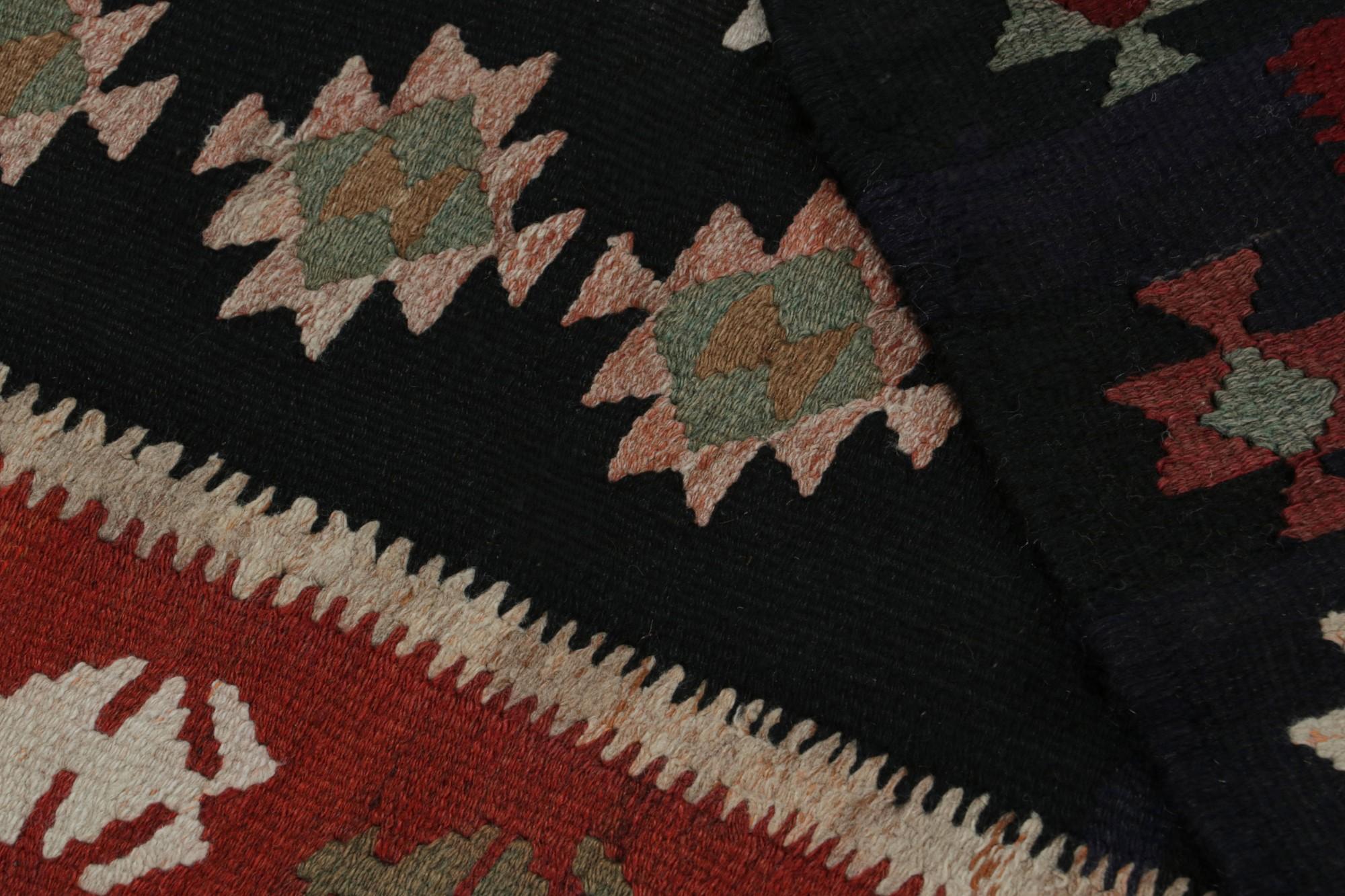 Rug & Kilim's Afghan Tribal Kilim in Blau mit Medaillons und geometrischen Mustern (21. Jahrhundert und zeitgenössisch) im Angebot