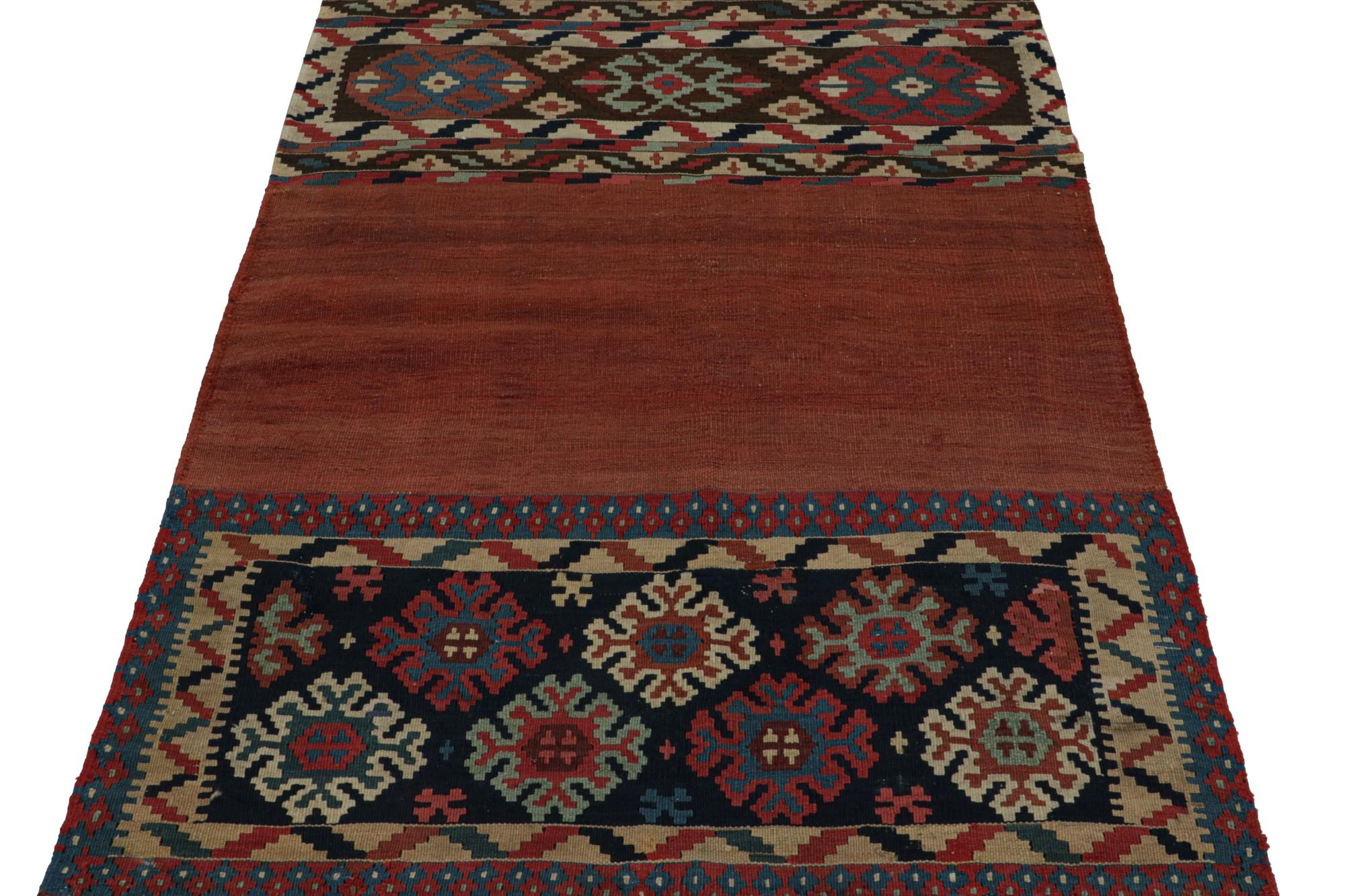 Rug & Kilims afghanischer Stammes-Kilimteppich in Rot mit bunten, geometrischen Mustern (Moderne) im Angebot