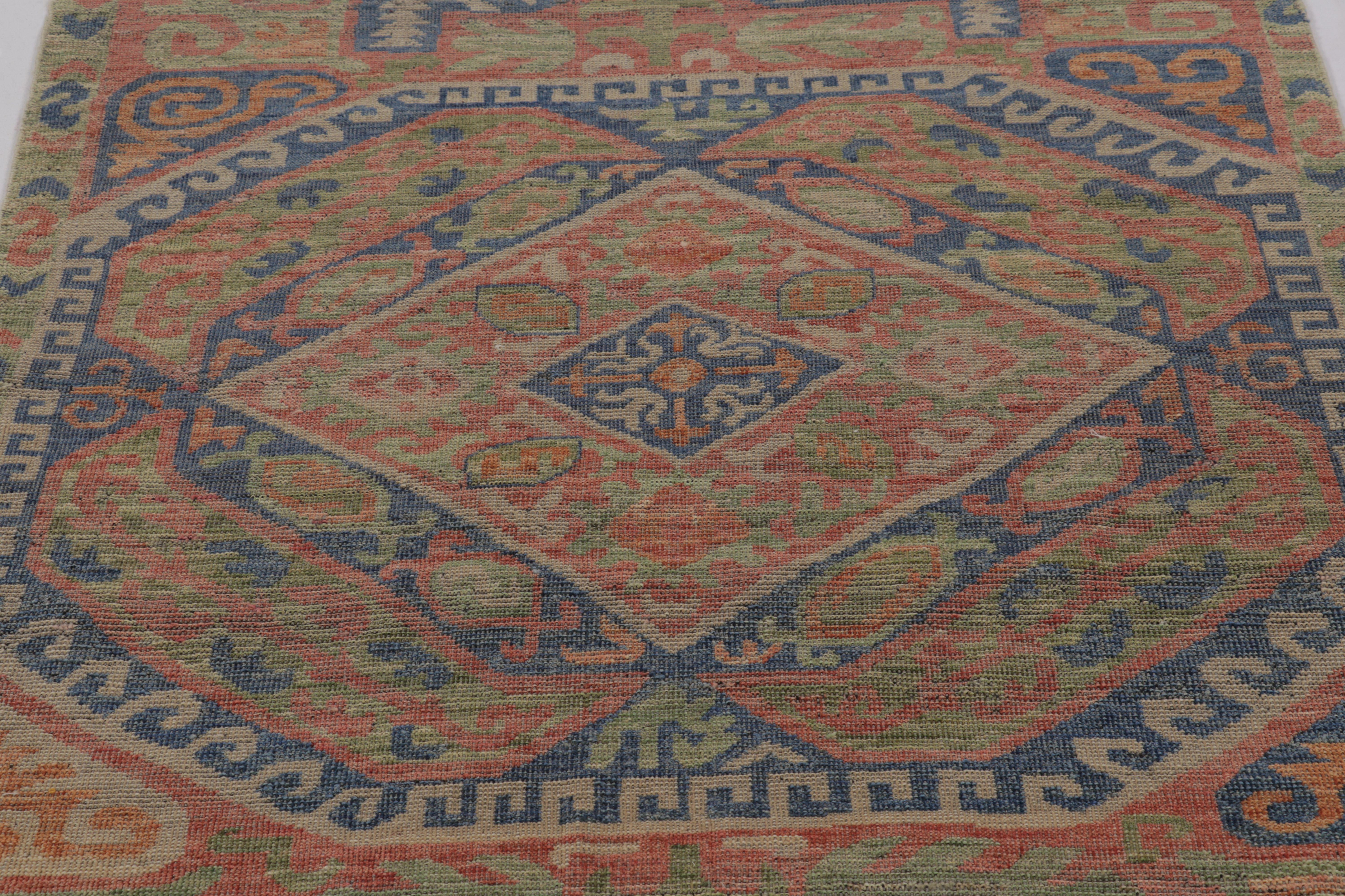 Alfombra medallón de inspiración anatolia de Rug & Kilim, vibrante geometría tribal Indio en venta