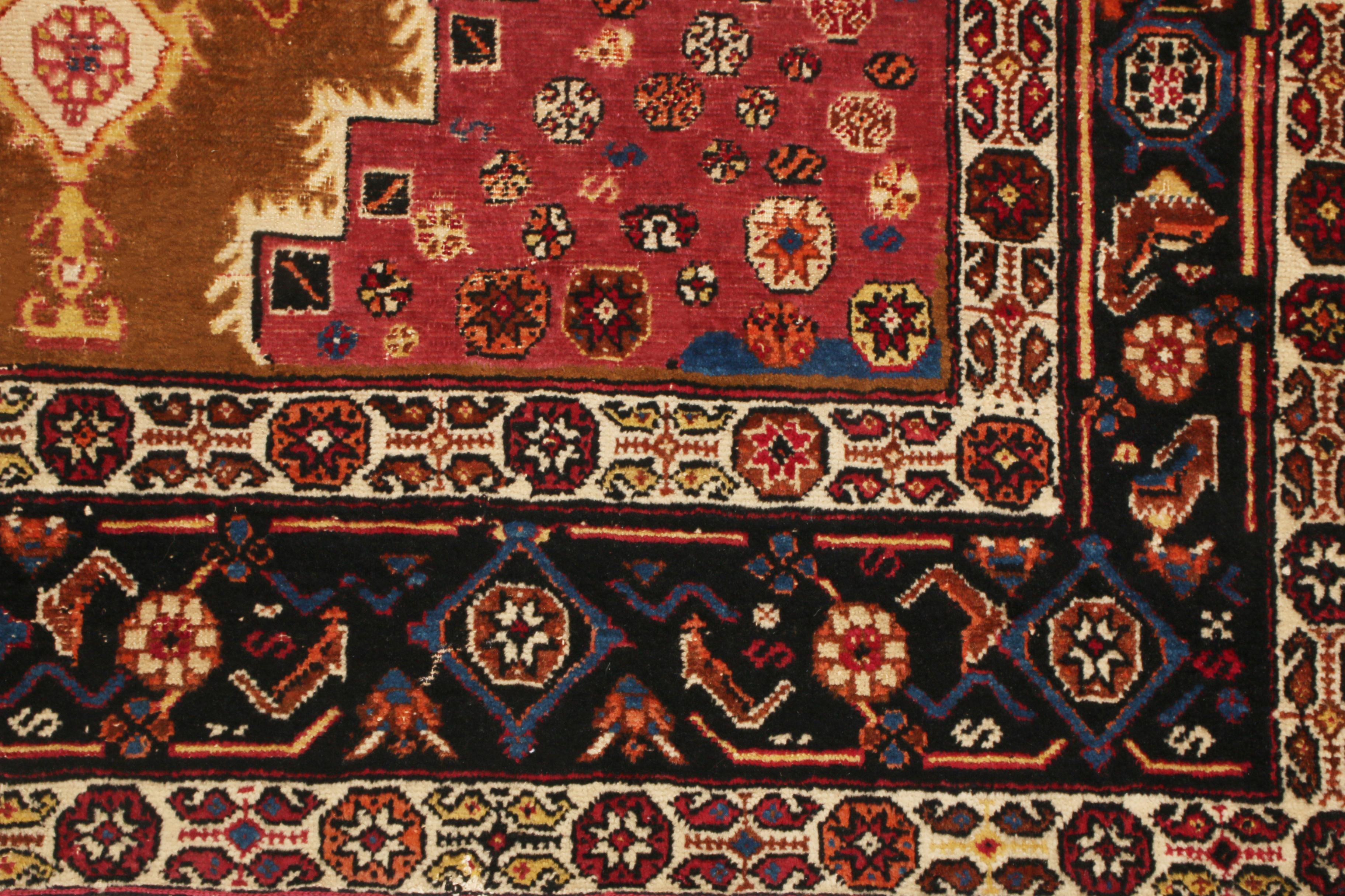 Noué à la main Tapis géométrique antique Bakhtiari transitionnel rouge et brun cuivre de Rug & Kilim en vente
