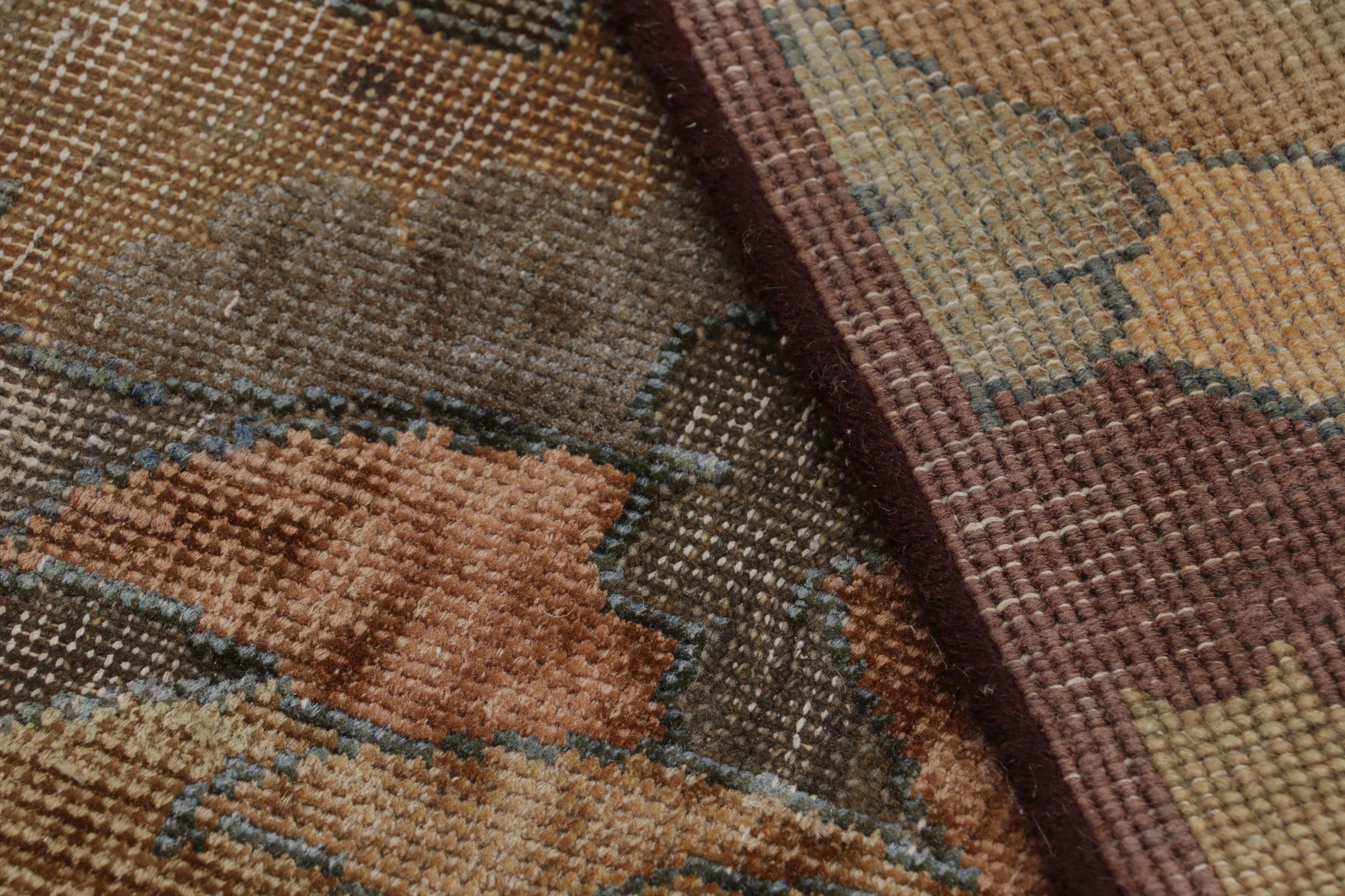 Rug & Kilim's Antique Ottoman rug in Camel and Golden Brown Tones (tapis ottoman ancien dans les tons de chameau et de brun doré) en vente 1