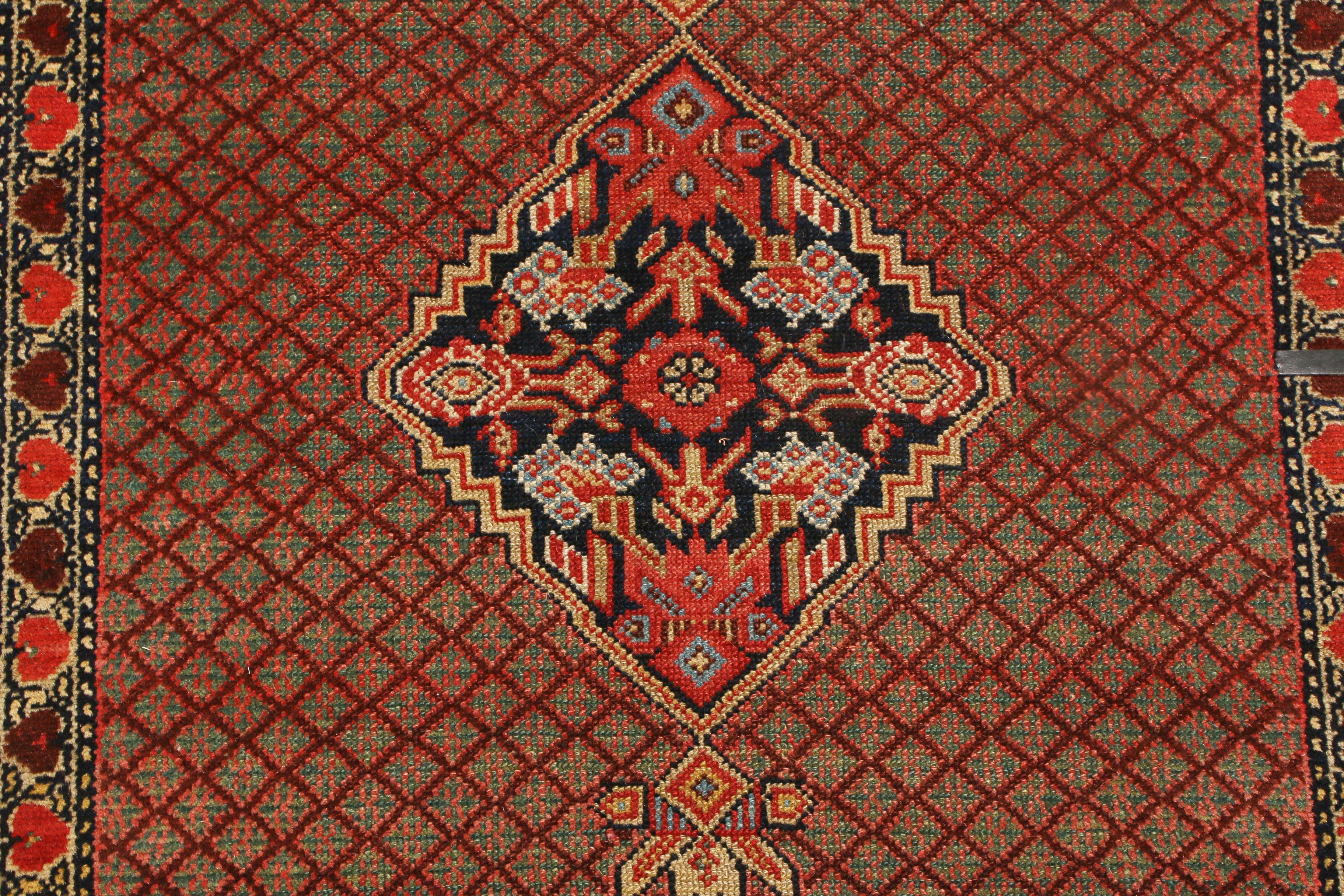 Antiker antiker Sarab-Teppich mit rotem geometrischem Blumenmuster, persischer Läufer von Teppich & Kelim (Wolle) im Angebot