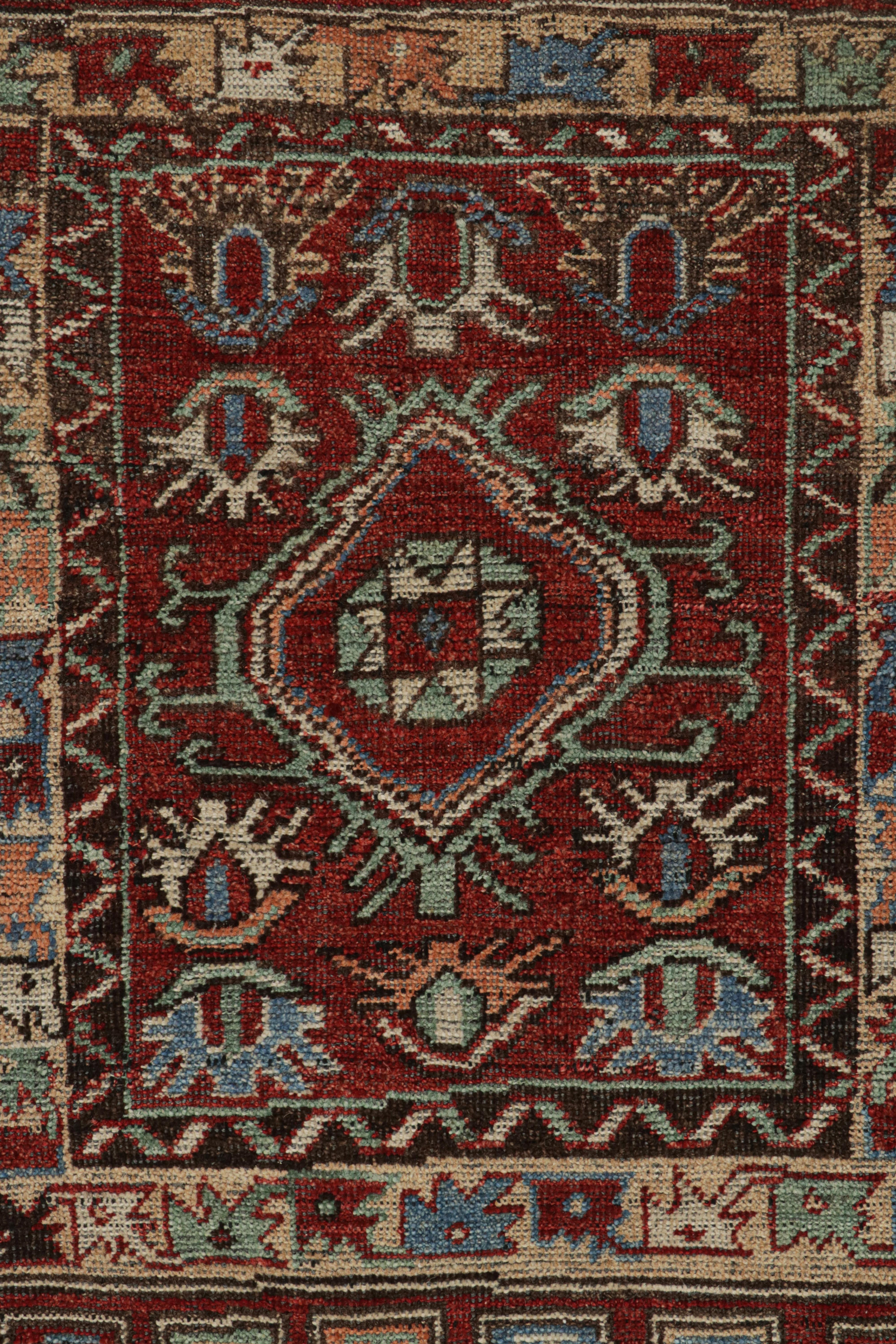 XXIe siècle et contemporain Rug & Kilim's Antique Tribal Style rug in Red with Geometric Patterns (tapis ancien de style tribal en rouge avec des motifs géométriques) en vente