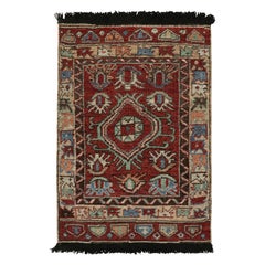 Rug & Kilim's Antique Tribal Style rug in Red with Geometric Patterns (tapis ancien de style tribal en rouge avec des motifs géométriques)