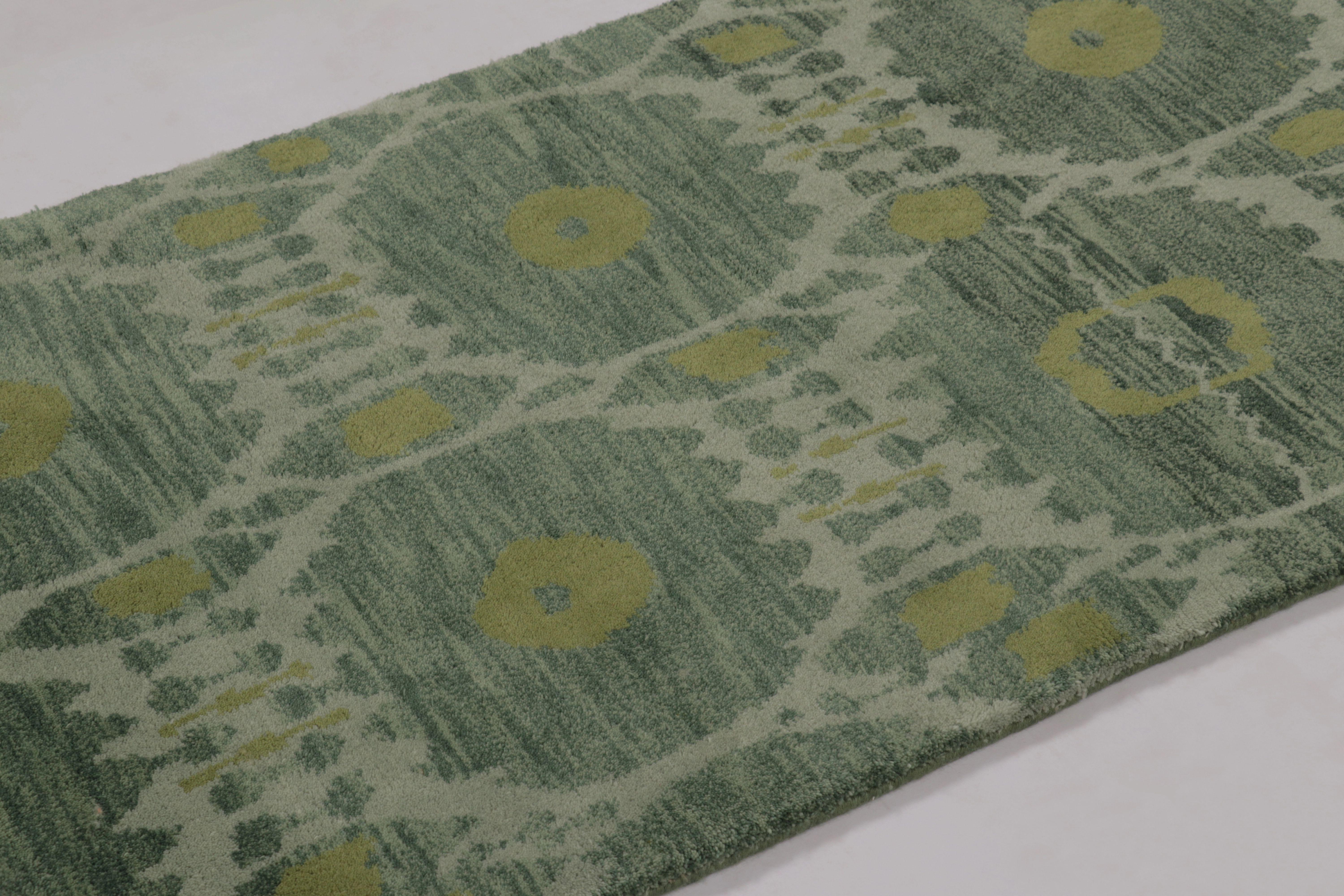 Rug & Kilim's Art Deco inspirierter Teppich, Teal Tones mit geometrischen Ikat-Mustern im Zustand „Neu“ im Angebot in Long Island City, NY