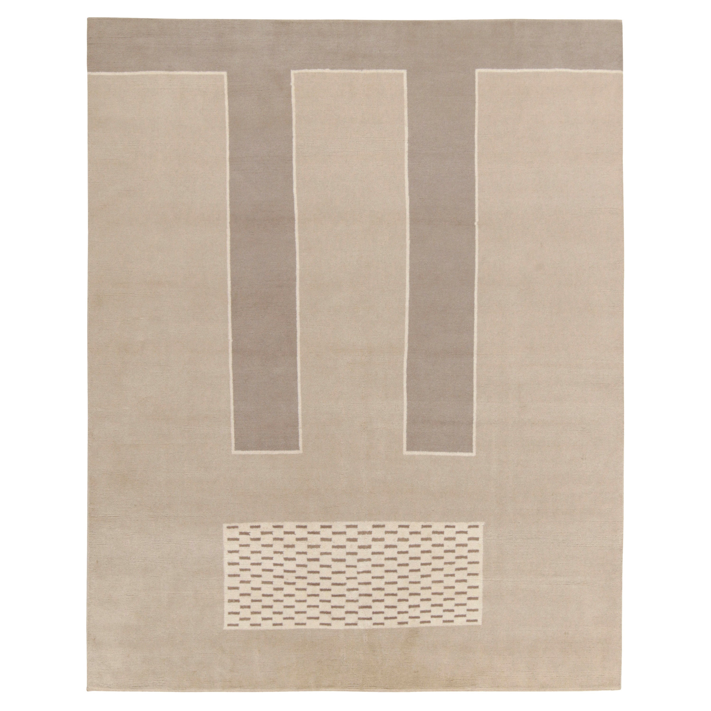 Tapis de style Art déco à motifs géométriques beige et gris de Rug & Kilim en vente