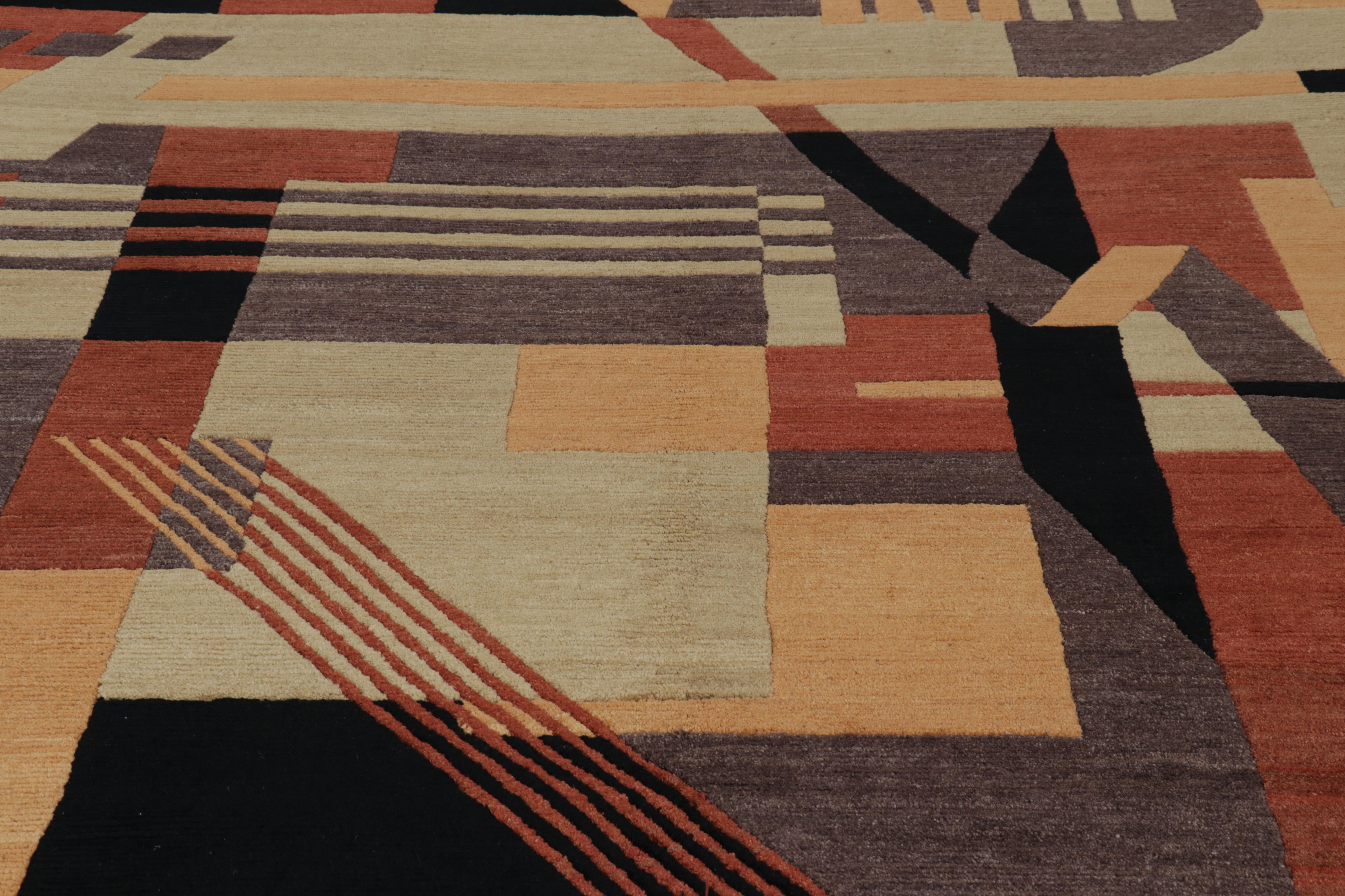 Rug & Kilim's Art Deco Style Teppich in Brown und Schwarz mit geometrischen Mustern (Moderne) im Angebot