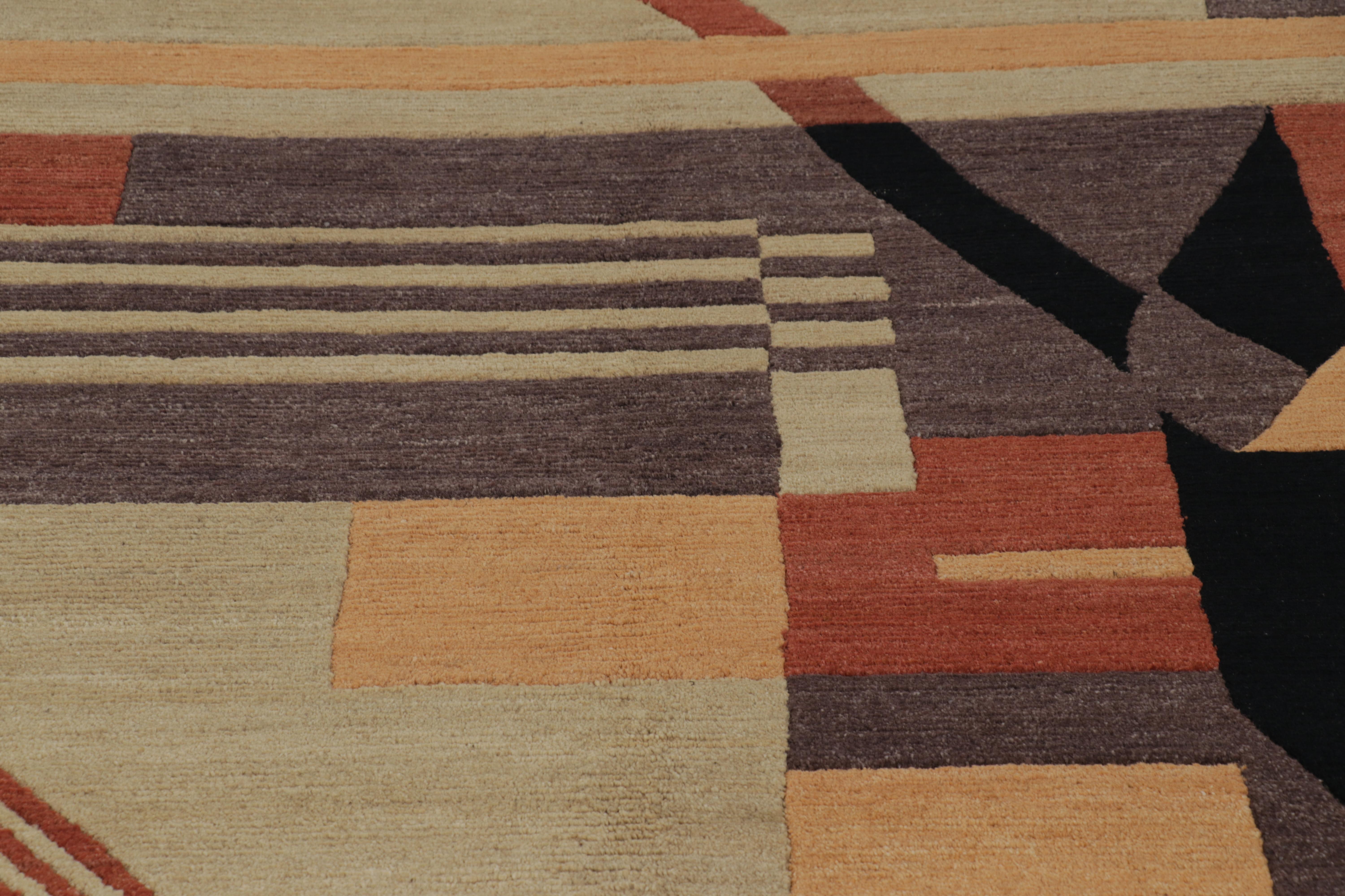 Rug & Kilim's Art Deco Style Teppich in Brown und Schwarz mit geometrischen Mustern (Nepalesisch) im Angebot