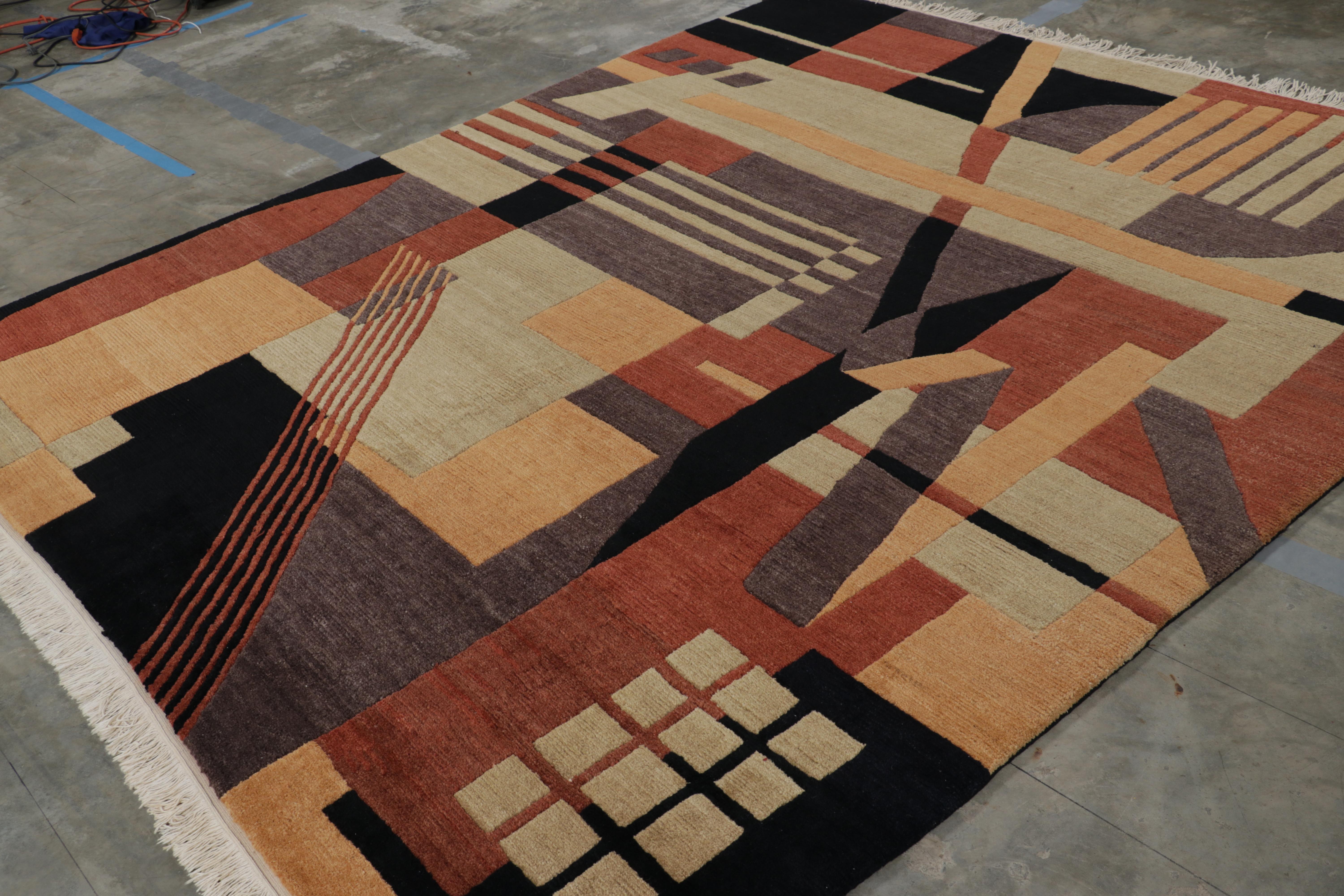 Rug & Kilim's Art Deco Style Teppich in Brown und Schwarz mit geometrischen Mustern (Handgeknüpft) im Angebot