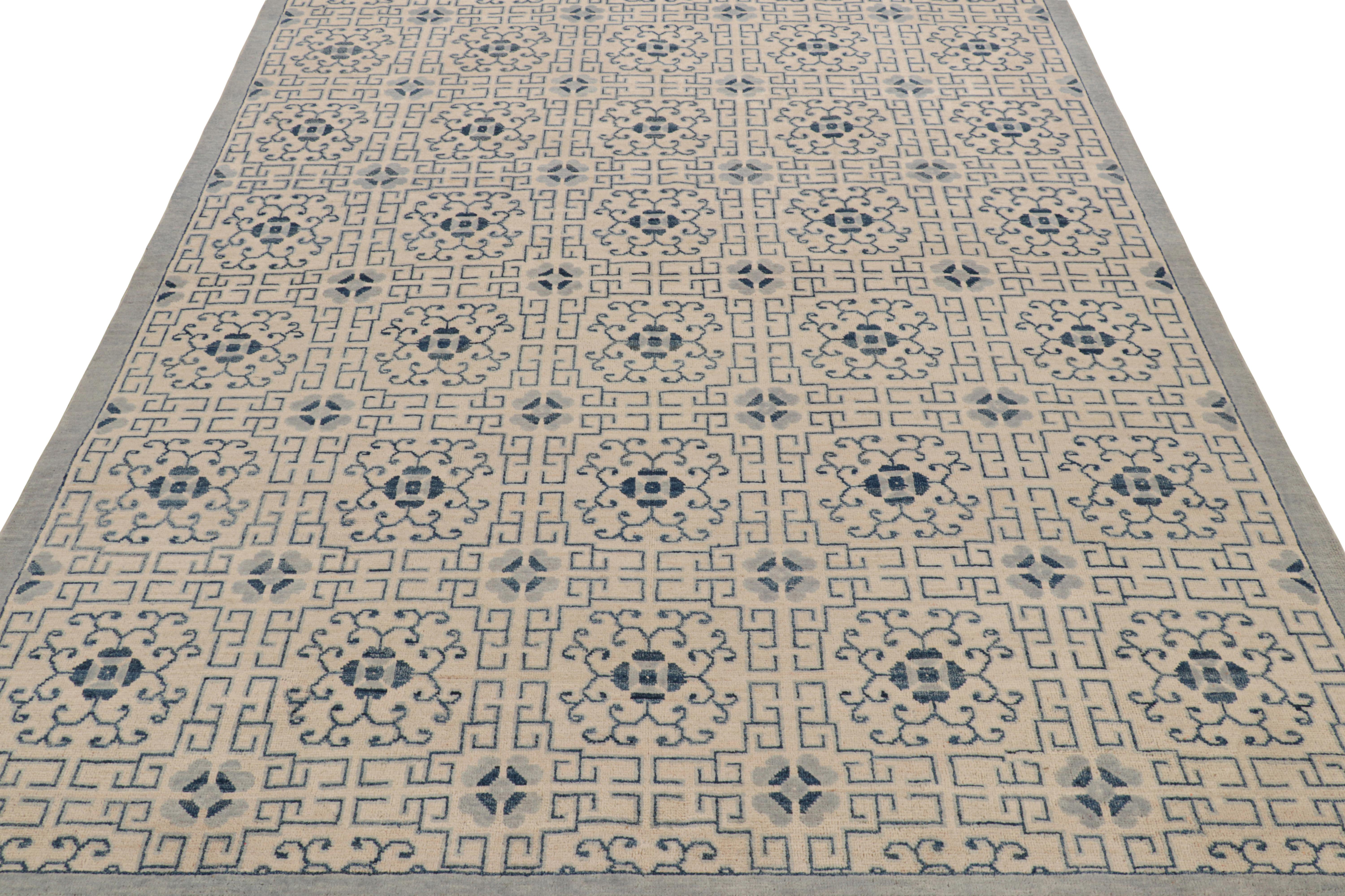 Rug & Kilim’s Art Deco Style Rug in White with Blue Geometric Patterns In New Condition For Sale In Long Island City, NY