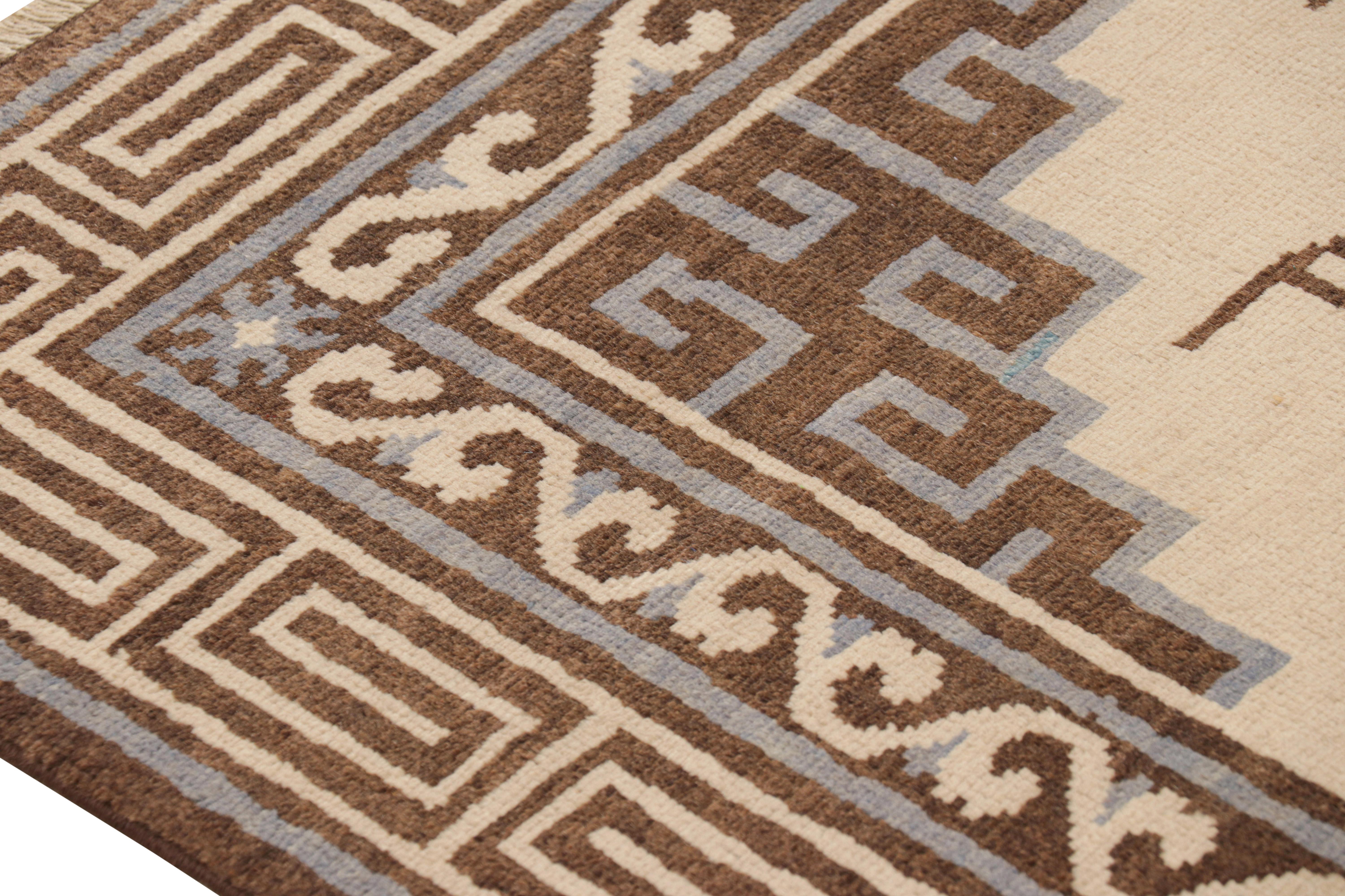 Rug & Kilim's Art Deco Style Rug with Medallion and Butterfly Patterns (tapis de style art déco avec motifs de médaillons et de papillons) Neuf - En vente à Long Island City, NY