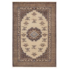 Tappeto in stile Art Deco di Rug 
Kilim con motivi a medaglione e a farfalla