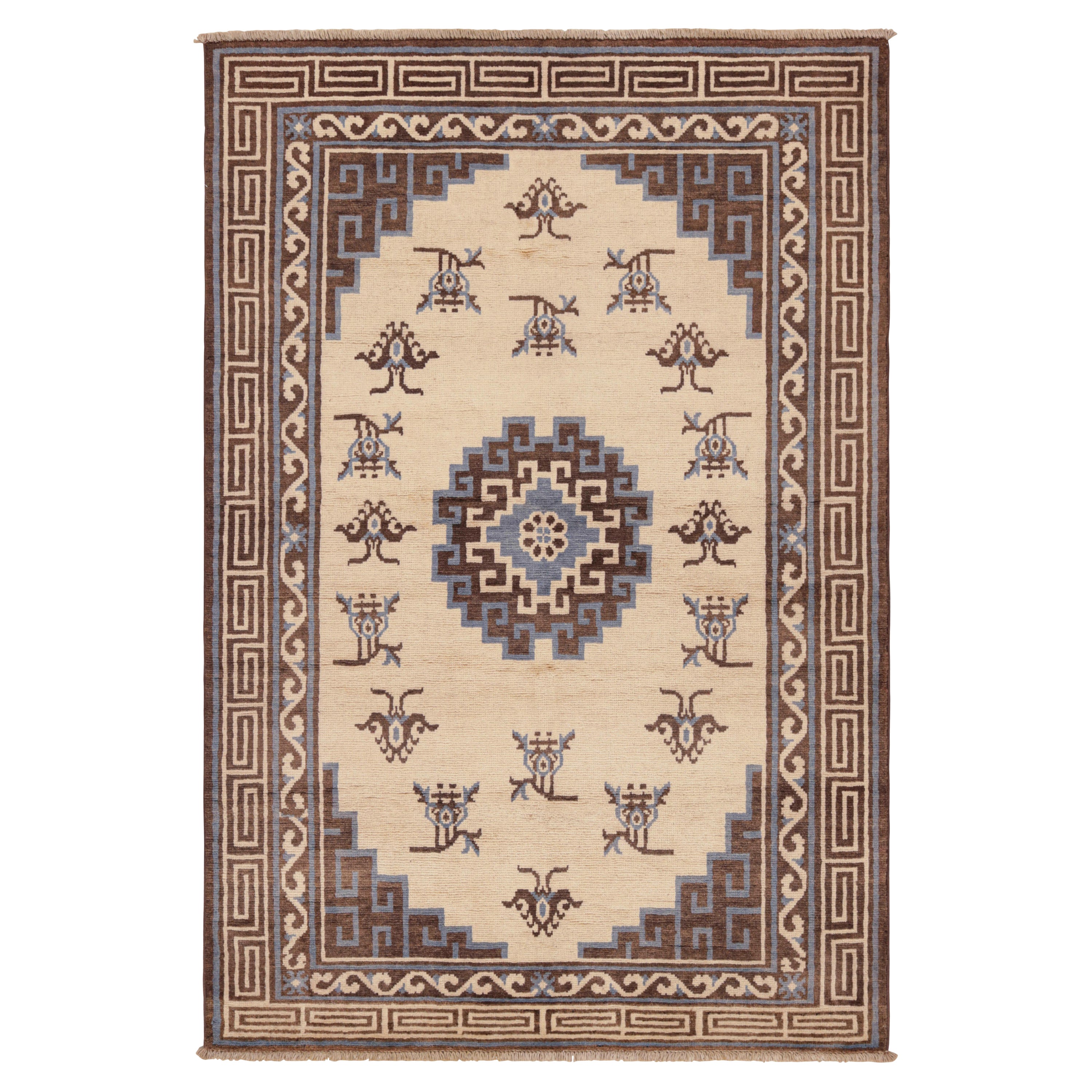 Rug 
Kilim’s Art Deco Style Rug with Medallion and Butterfly Patterns