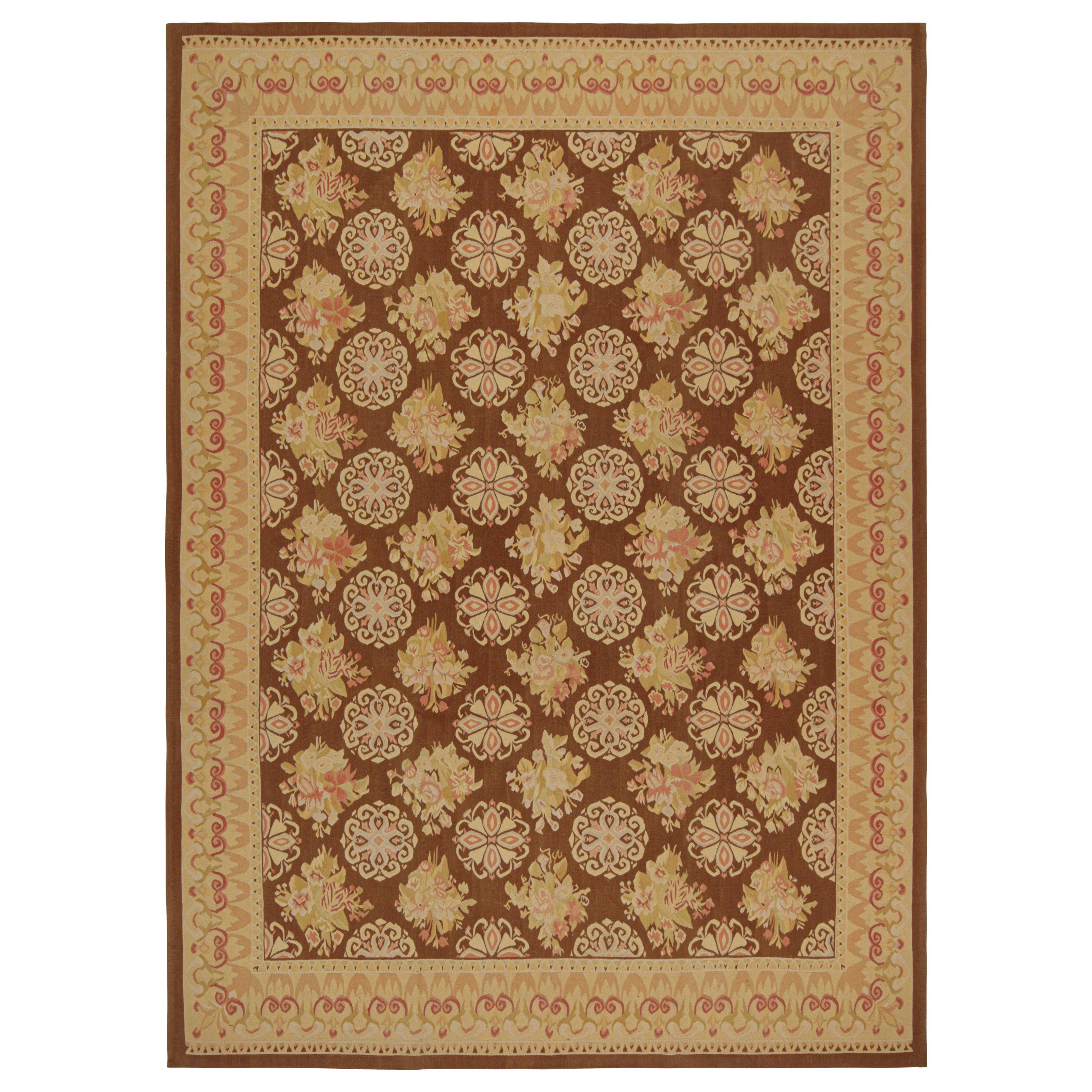 Alfombra de Rug & Kilim estilo Aubusson de tejido plano en marrón con motivos florales beige