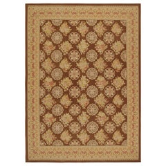 Rug & Kilim's Aubusson Flatweave Style Rug in Brown with Beige Floral Patterns (tapis de style Aubusson à tissage plat en marron avec motifs floraux en beige)