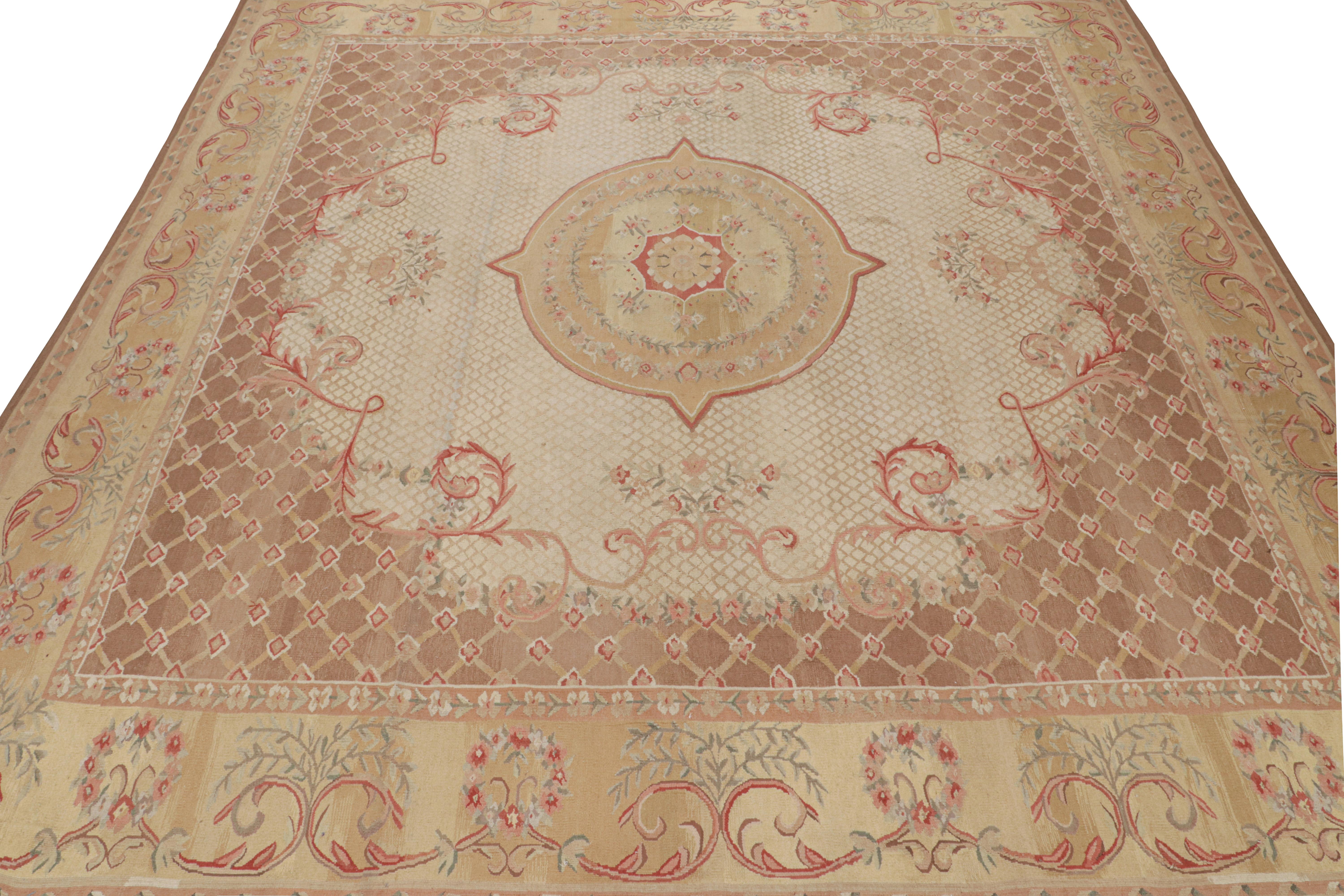 A 4x22  Extra langes Läufer-Mustertuch, inspiriert von Sultanabad-Perserteppichen - aus der Modern Classics Collection'S von Rug & Kilim. Handgeknüpft aus Wolle, ein Zusammenspiel von warmen Tönen in floralen Mustern mit klassischer Anmut.

Weiter