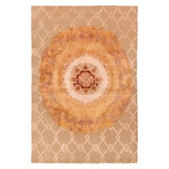 Teppich & Kilims Aubusson inspirierter geblümter cremefarbener und goldener Teppich aus Wolle und Seide