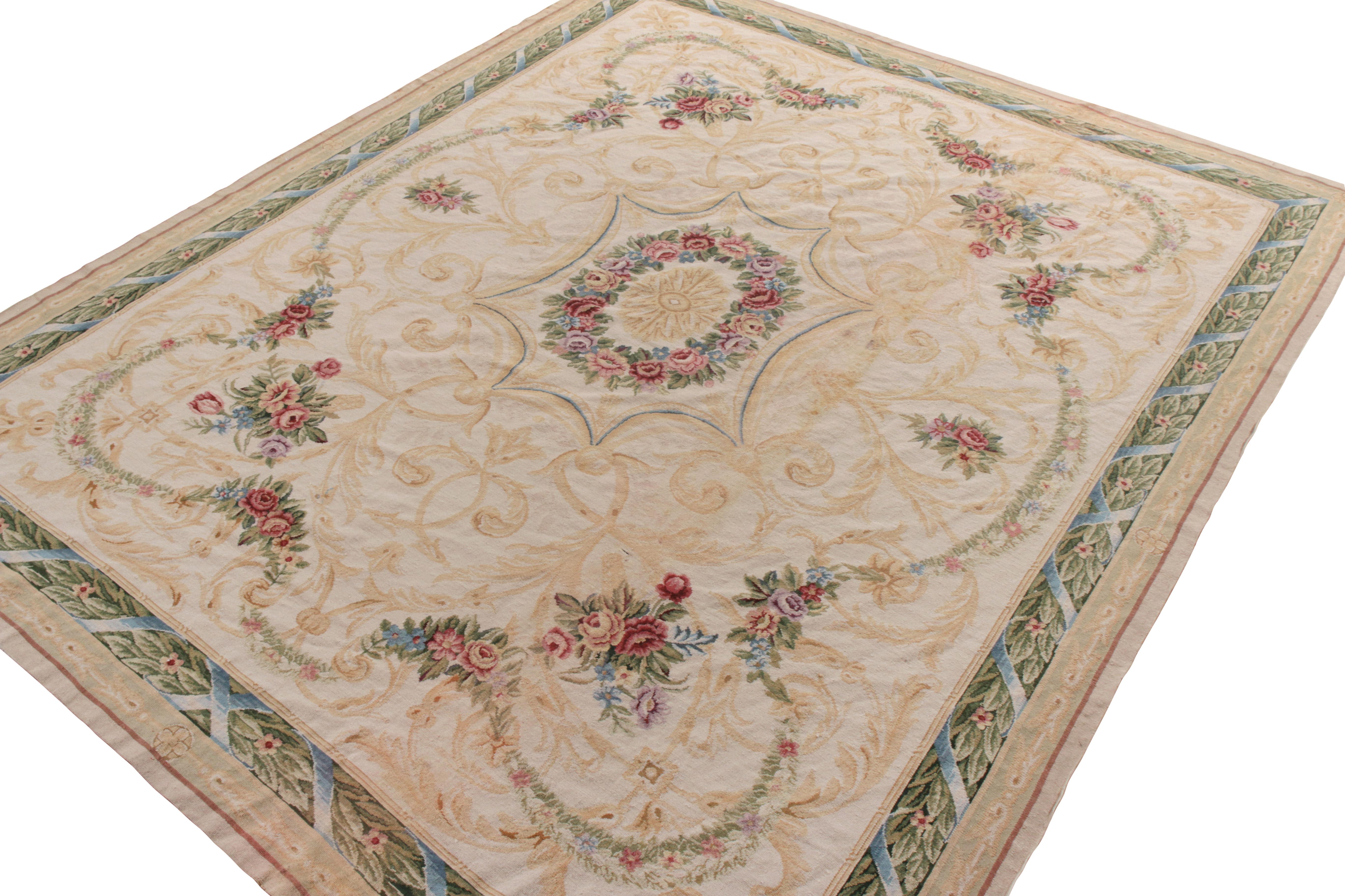 Other Rug & Kilim’s Aubusson Style Flat Weave Rug in Beige, Green Medallion Pattern For Sale