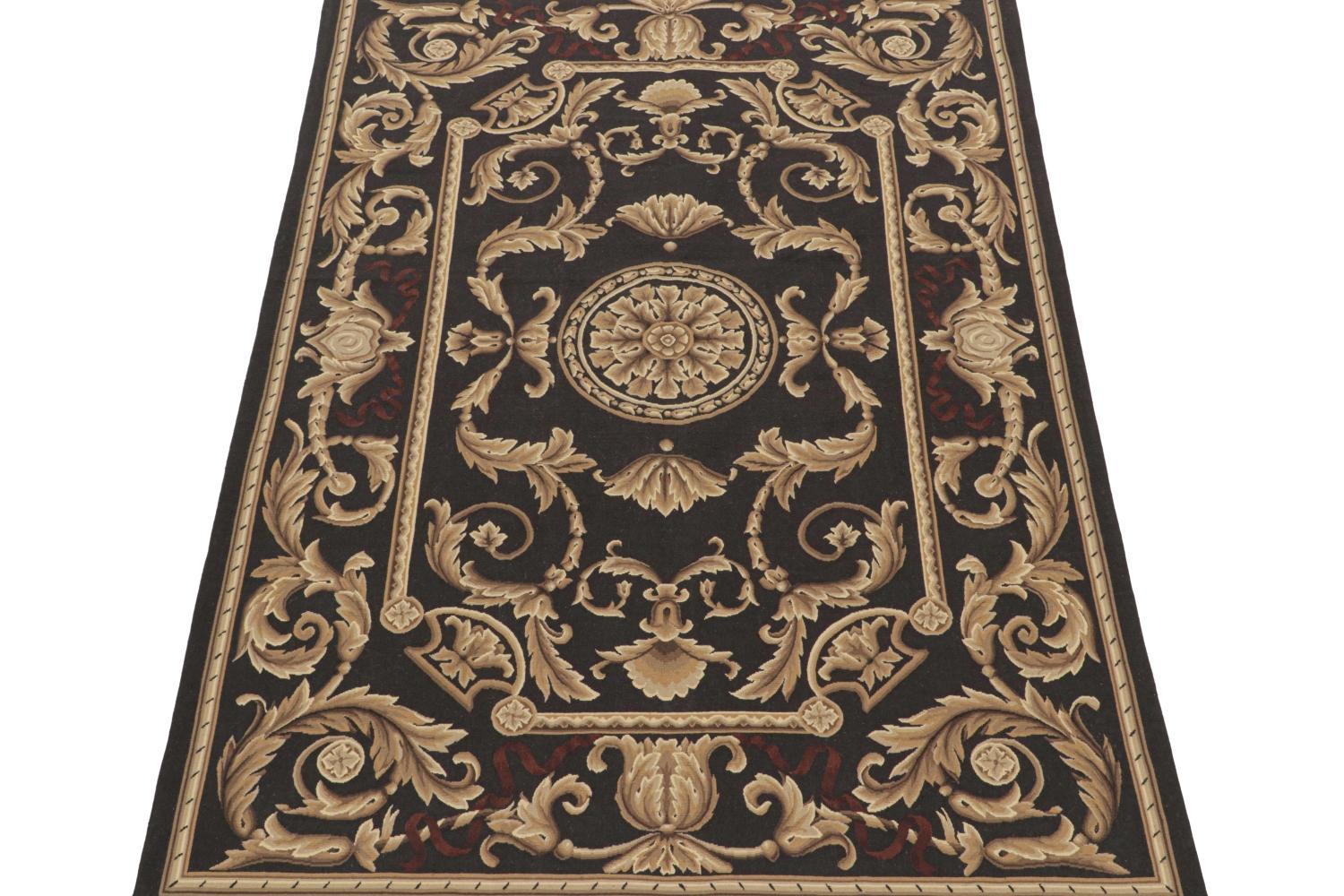 Tapis & Kilim's Aubusson Style Flatweave in Brown with Medallion & Floral Patterns Bon état - En vente à Long Island City, NY