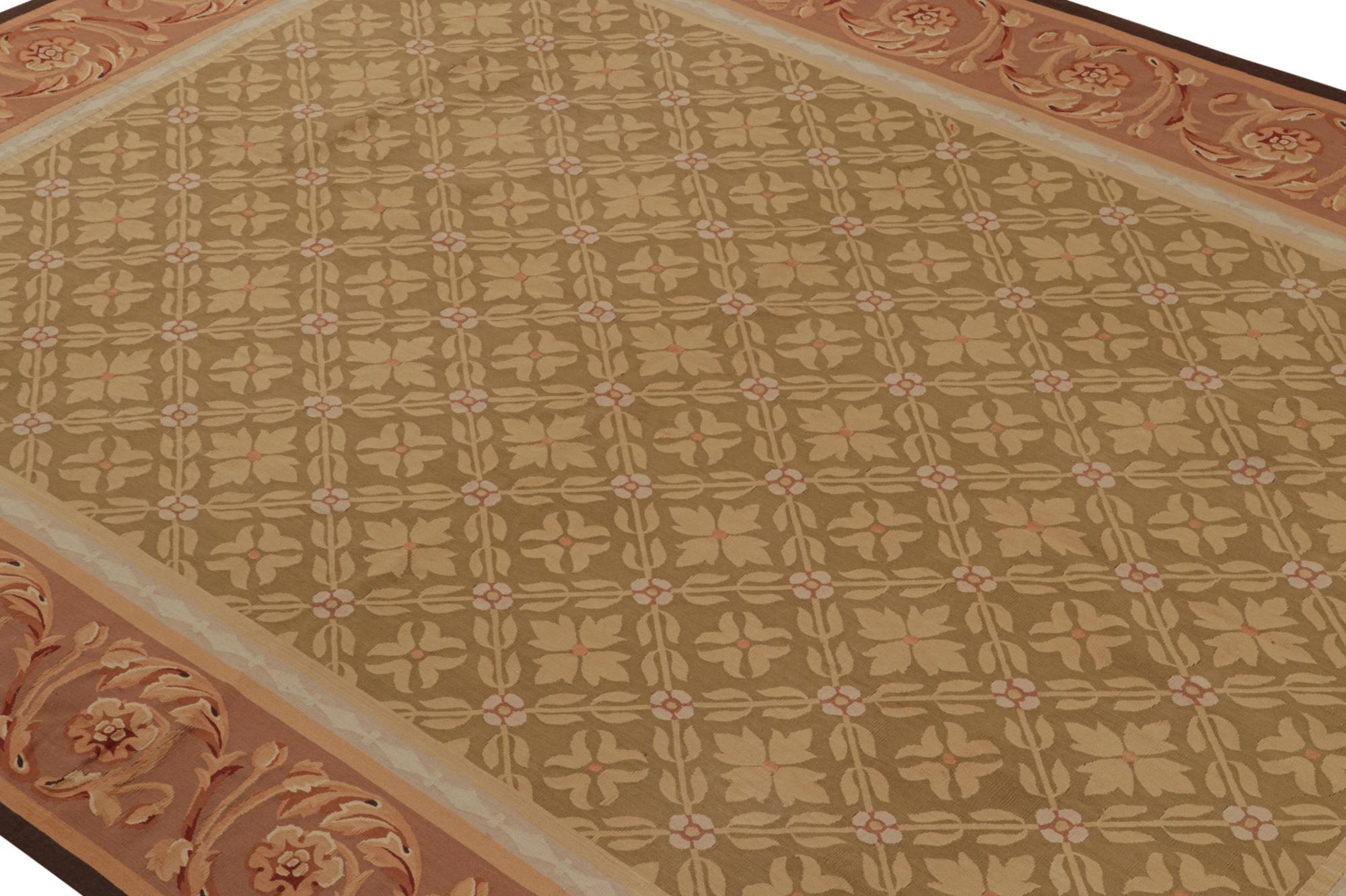 Dieses 9x12 große Flachgewebe aus der europäischen Teppichkollektion von Rug & Kilim ist eine zeitgemäße Interpretation der Aubusson-Teppiche und -Wandteppiche aus dem 18. Dieses handgewebte Stück aus feiner Wolle stammt aus den frühesten
