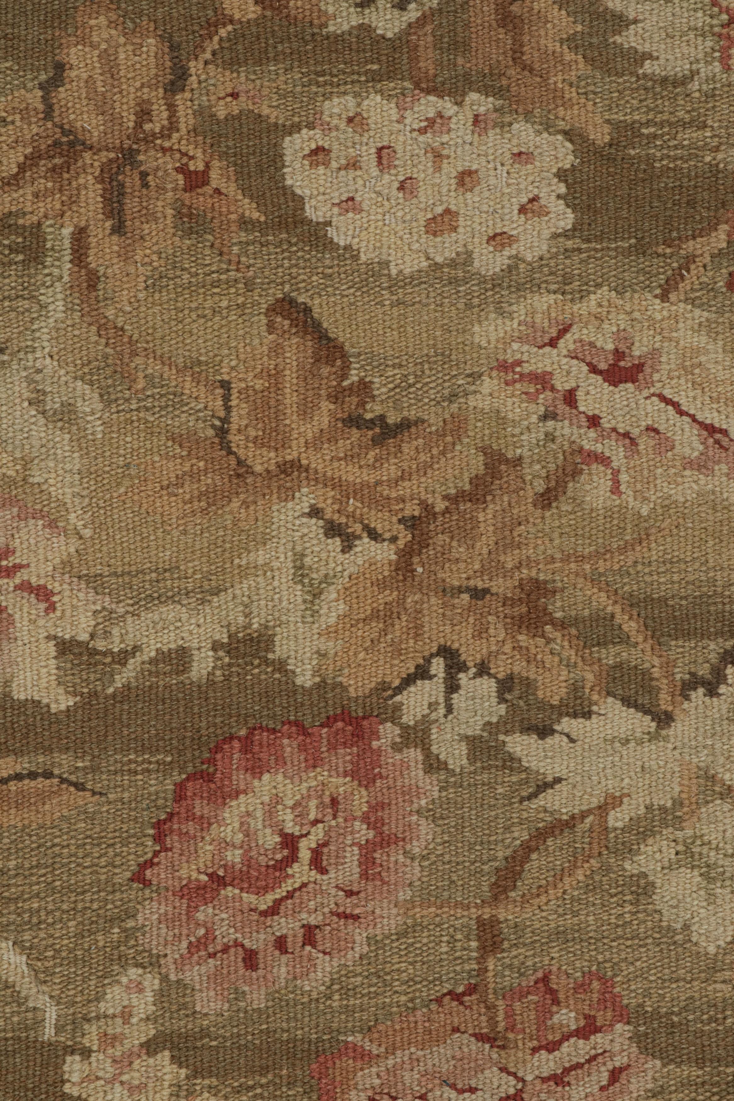 Rug & Kilim è un tappeto a trama piatta in stile Aubusson con disegno floreale botanico In condizioni Nuovo in vendita a Long Island City, NY