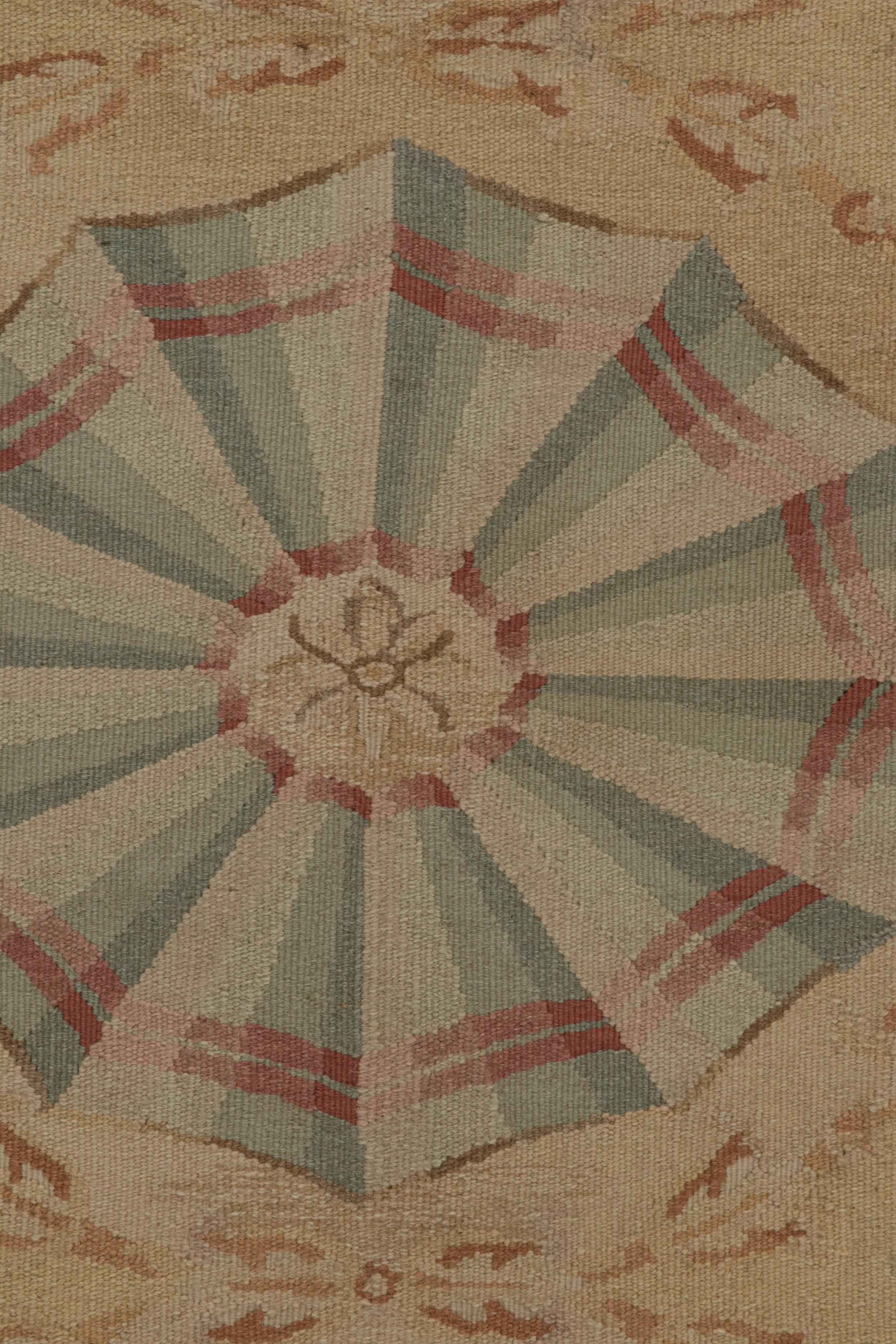 Alfombra de tejido plano estilo Aubusson con motivos florales y medallones de Rug & Kilim en Nuevo estado para la venta en Long Island City, NY