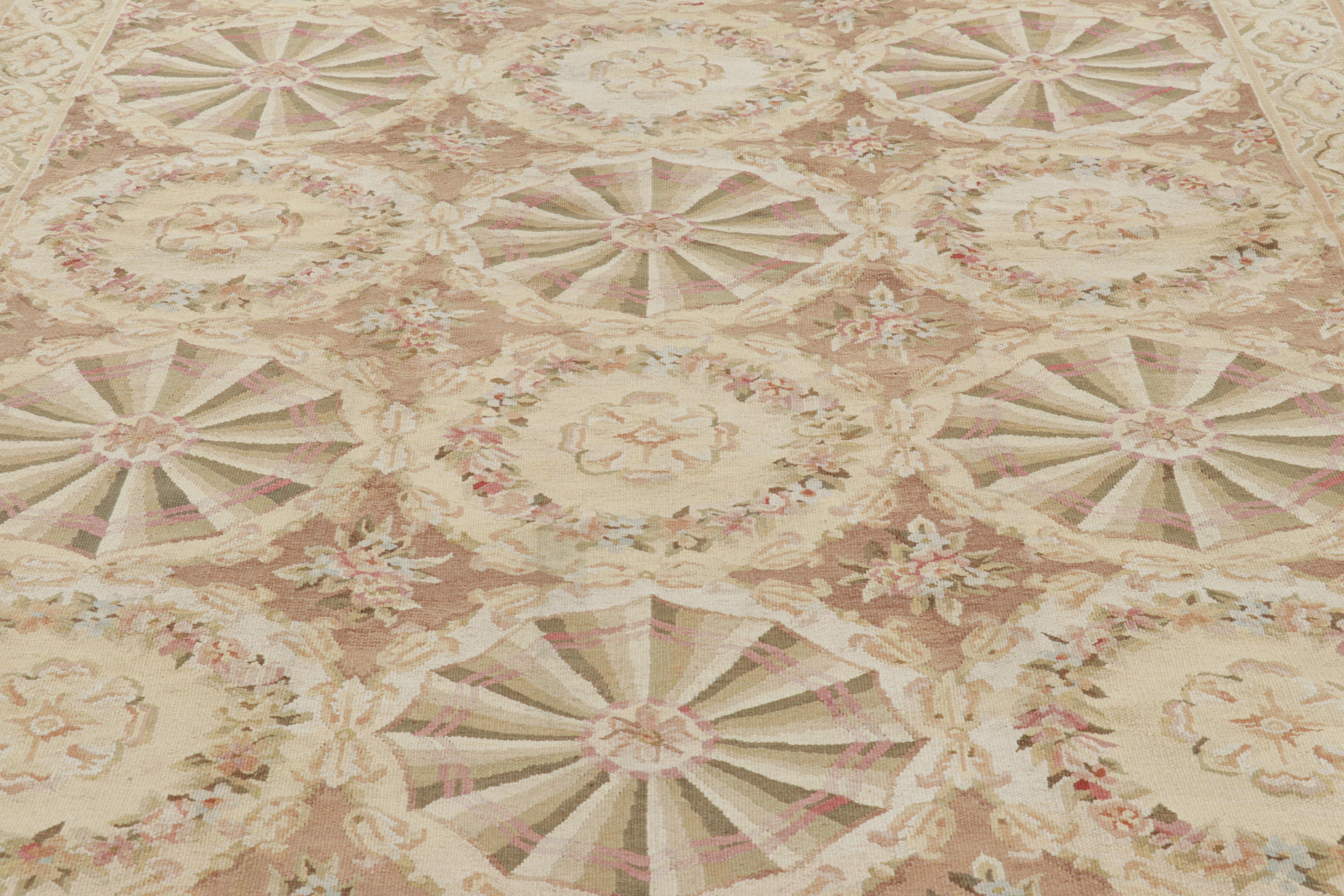 Dieser 8x10 große zeitgenössische Teppich ist eine Neuheit aus der europäischen Teppichkollektion von Rug & Kilim. Er ist eines der frühesten Werke des Unternehmens und wurde von antiken Aubusson-Teppichen und Wandteppichen inspiriert. 

Über das