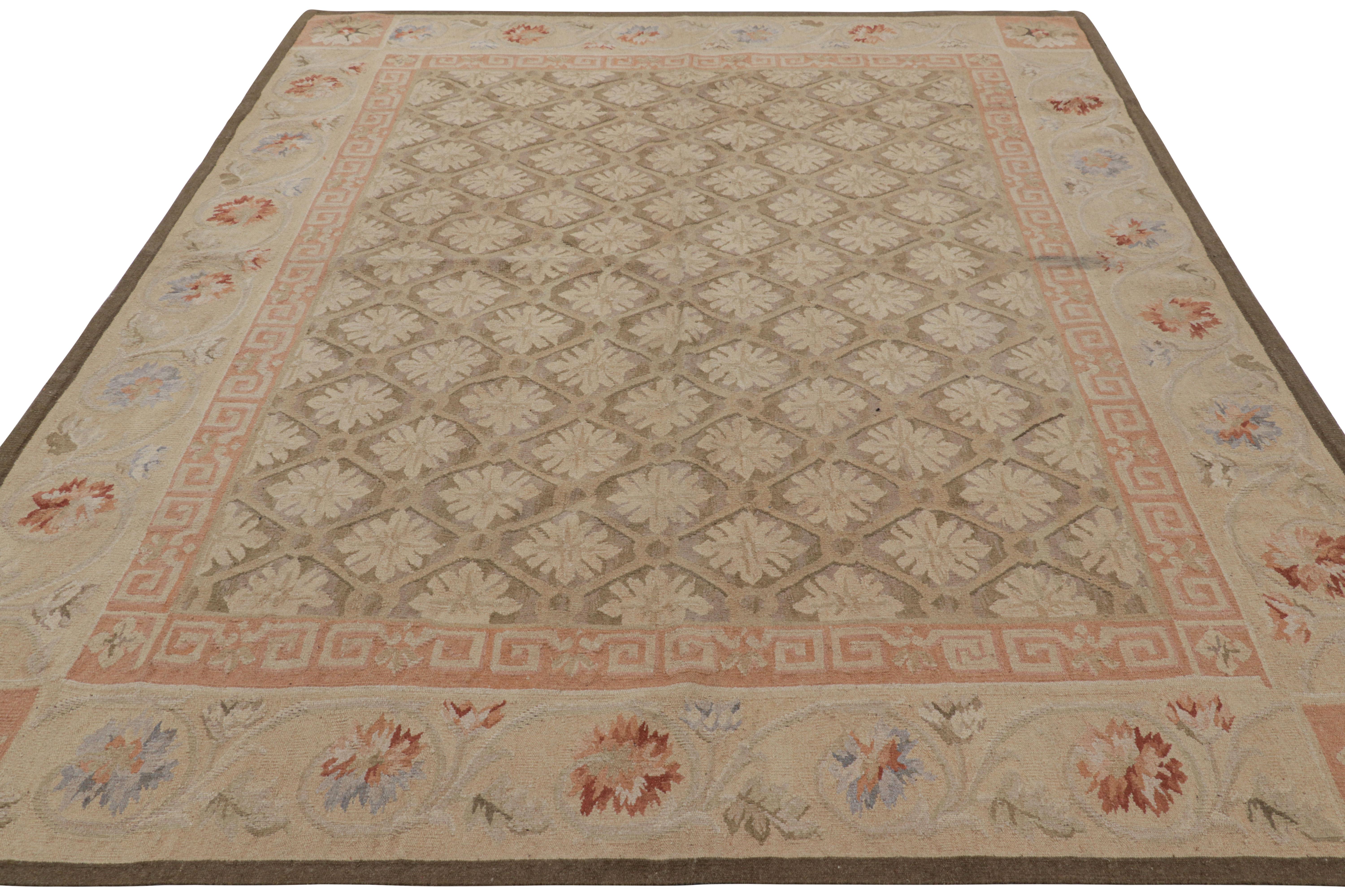 Rug & Kilim's Aubusson-Teppich in Brown-Beige mit Blumenmustern im Zustand „Neu“ im Angebot in Long Island City, NY