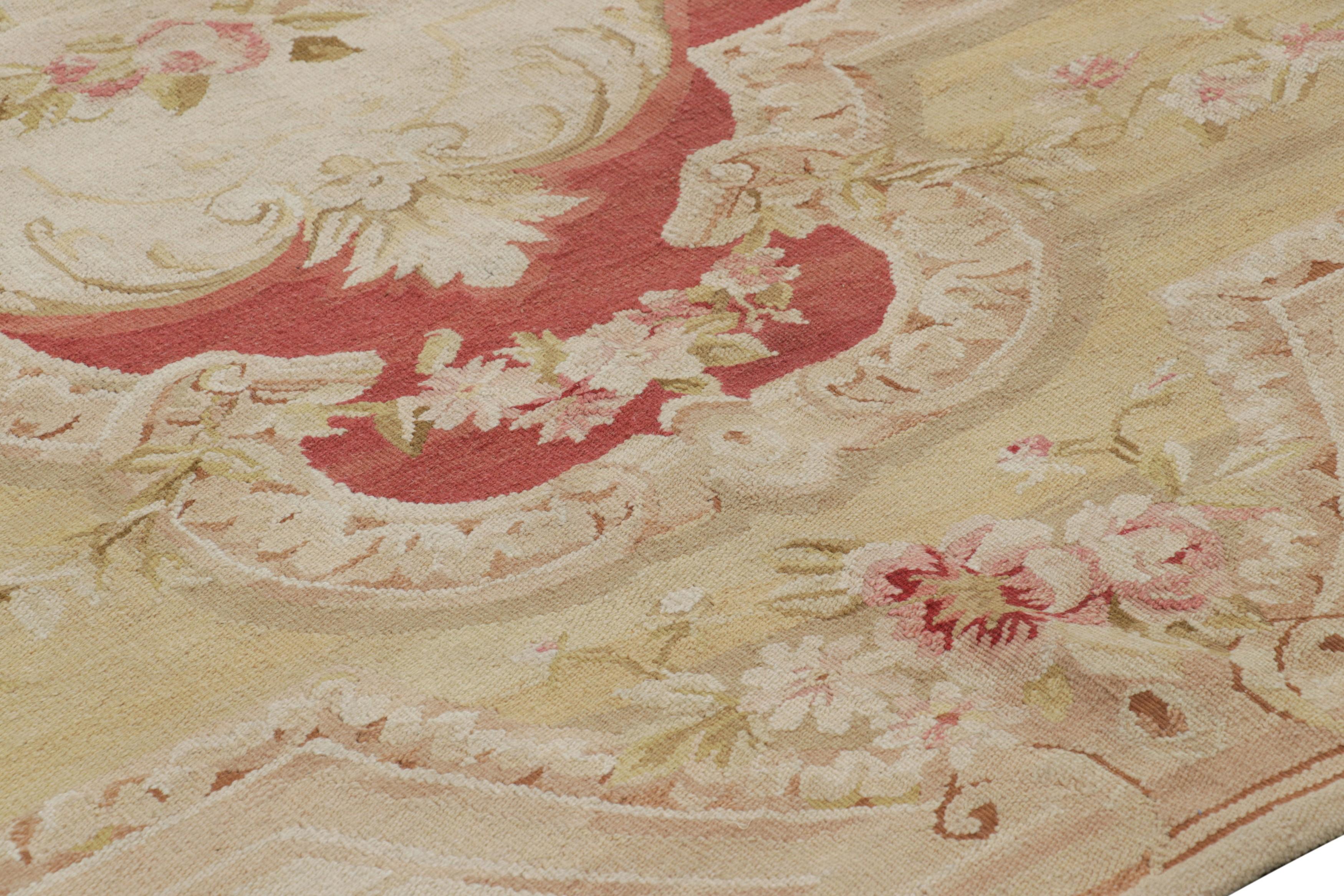 XXIe siècle et contemporain Tapis de style Aubusson de Rug & Kilim en crème et vert avec médaillon floral rouge en vente