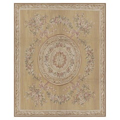 Rug & Kilim - Tappeto in stile Aubusson in oro e beige con medaglione floreale