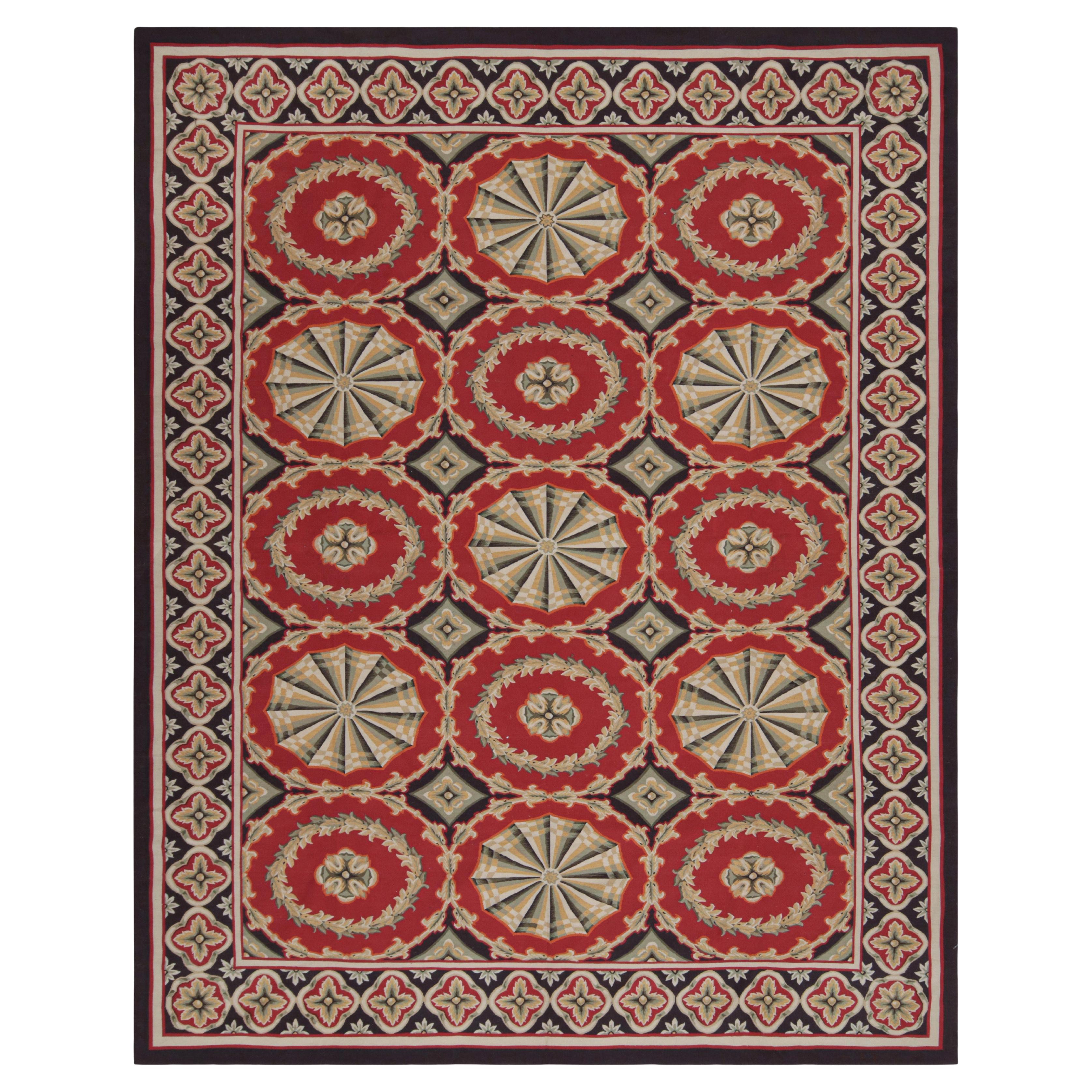 Tapis de style Aubusson avec médaillons floraux rouges et gris de Rug & Kilim en vente