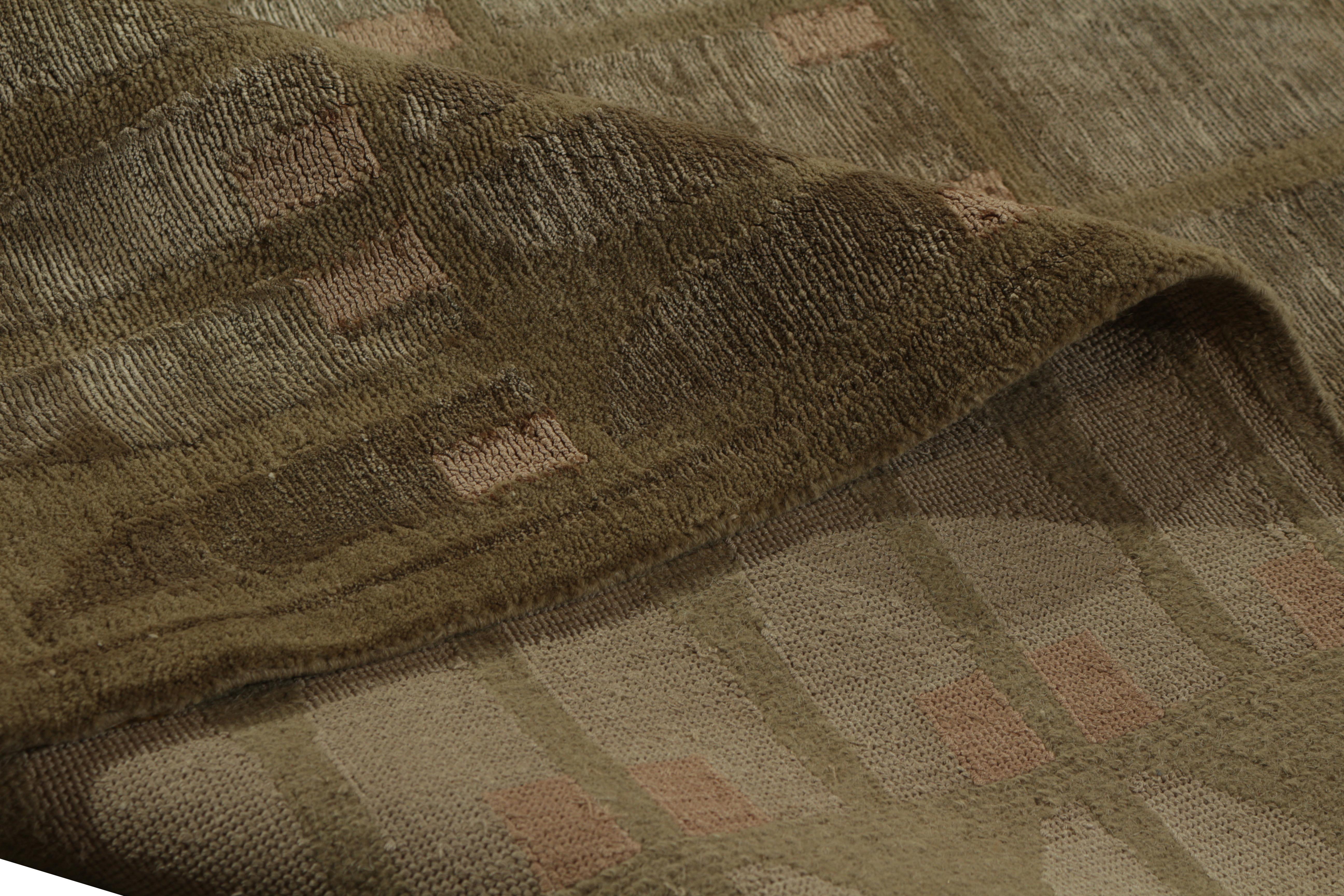 Rug & Kilim's Austrian Art Deco Style Rug Modern Green Wool and Silk Pattern (tapis autrichien de style Art déco à motifs de laine et de soie) Neuf - En vente à Long Island City, NY