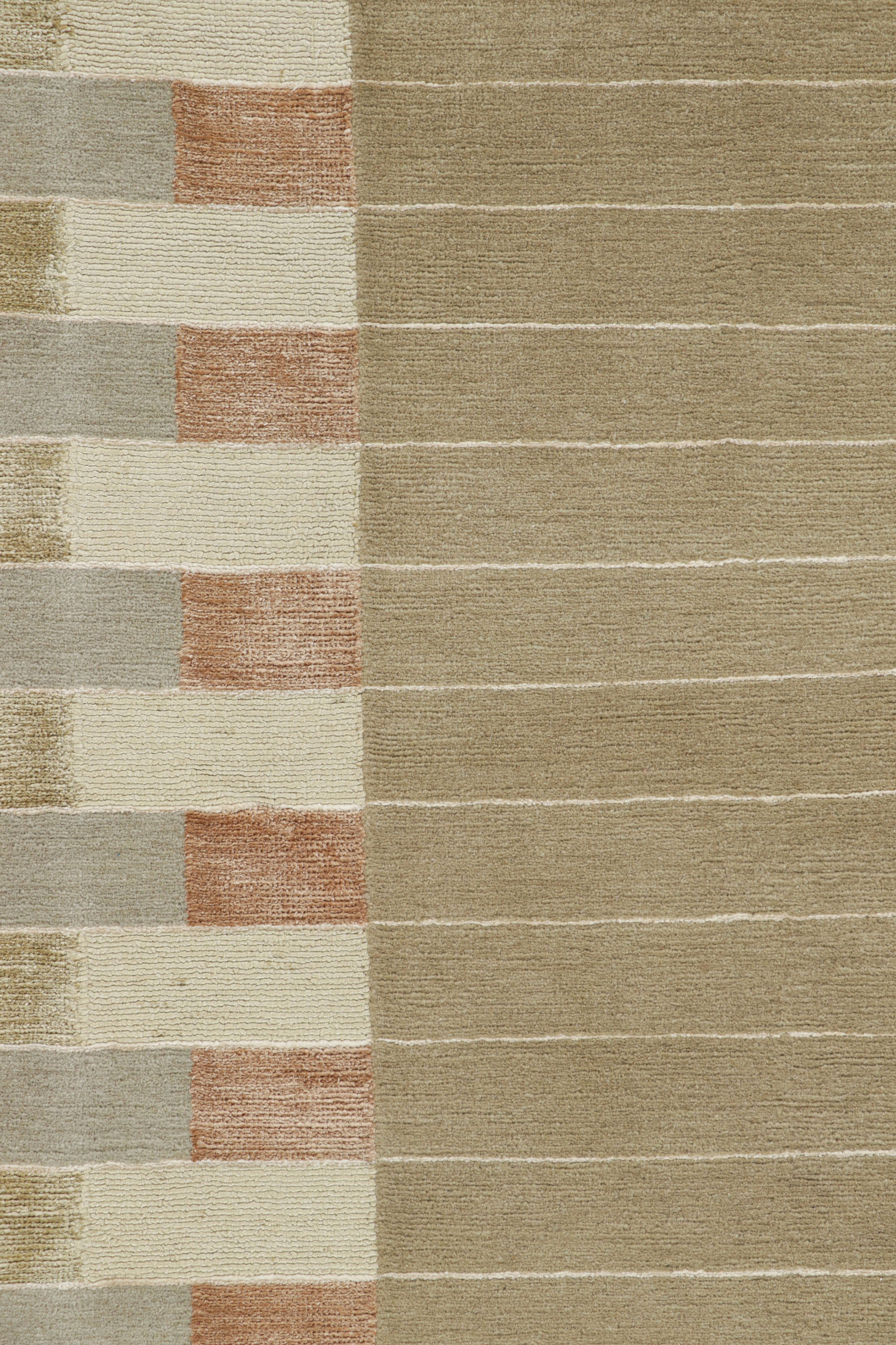 Rug & Kilim's Austrian Art Deco Style Rug with Stripes and Geometric Patterns (tapis autrichien de style art déco avec des rayures et des motifs géométriques) Neuf - En vente à Long Island City, NY