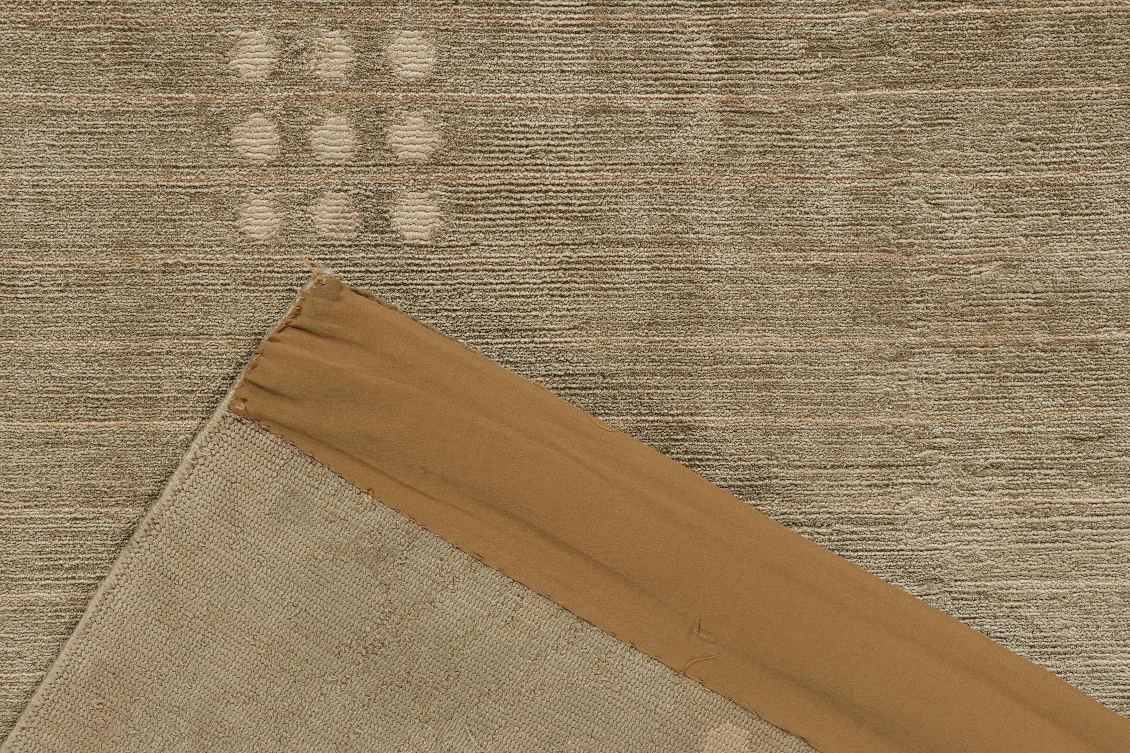 Rug & Kilim's Austrian Style Art Deco Teppich in Braun mit Beige Geometrischem Muster (21. Jahrhundert und zeitgenössisch) im Angebot