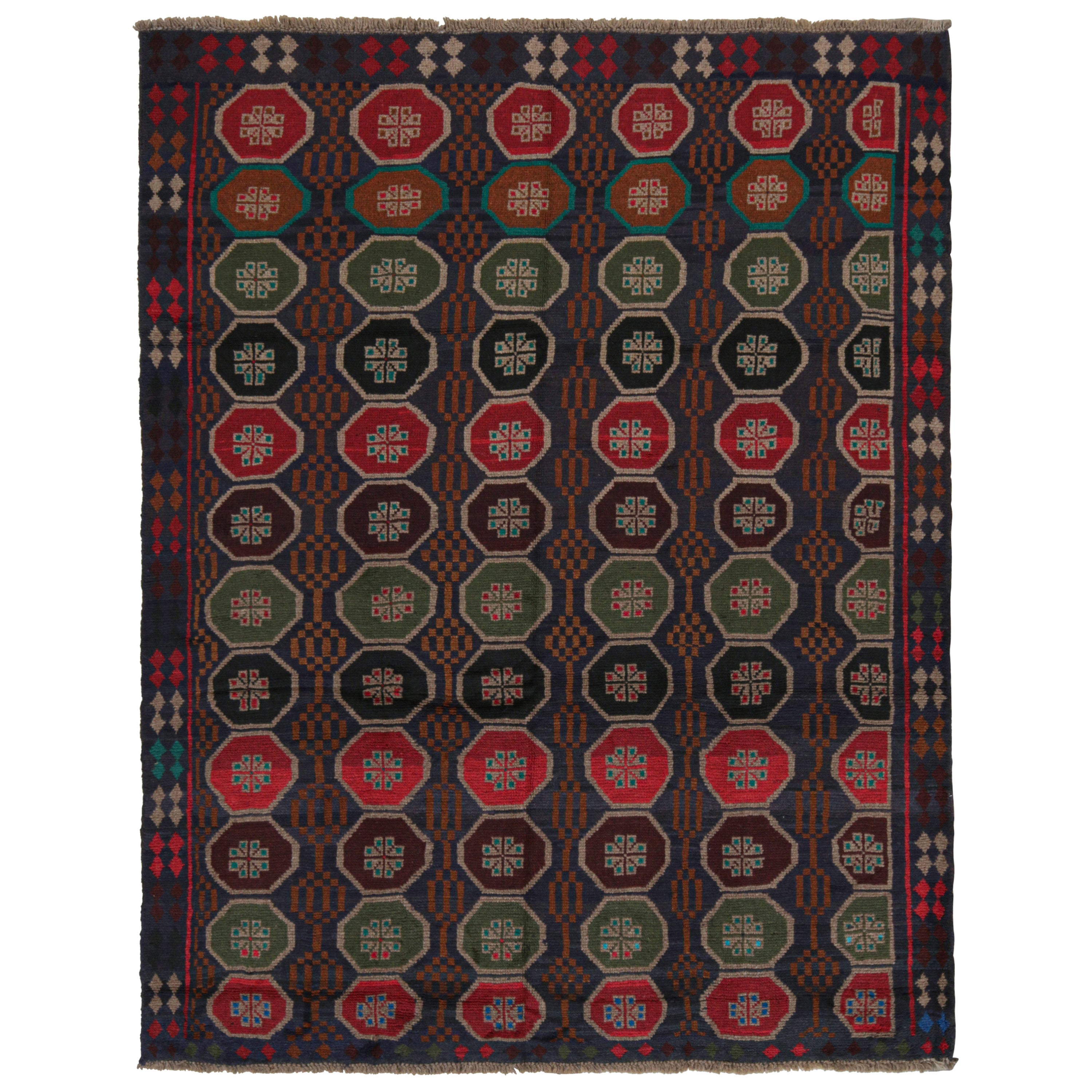 Vintage Baluch Kohistani Teppich in Multicolor Geometrische Muster, von Rug & Kilim