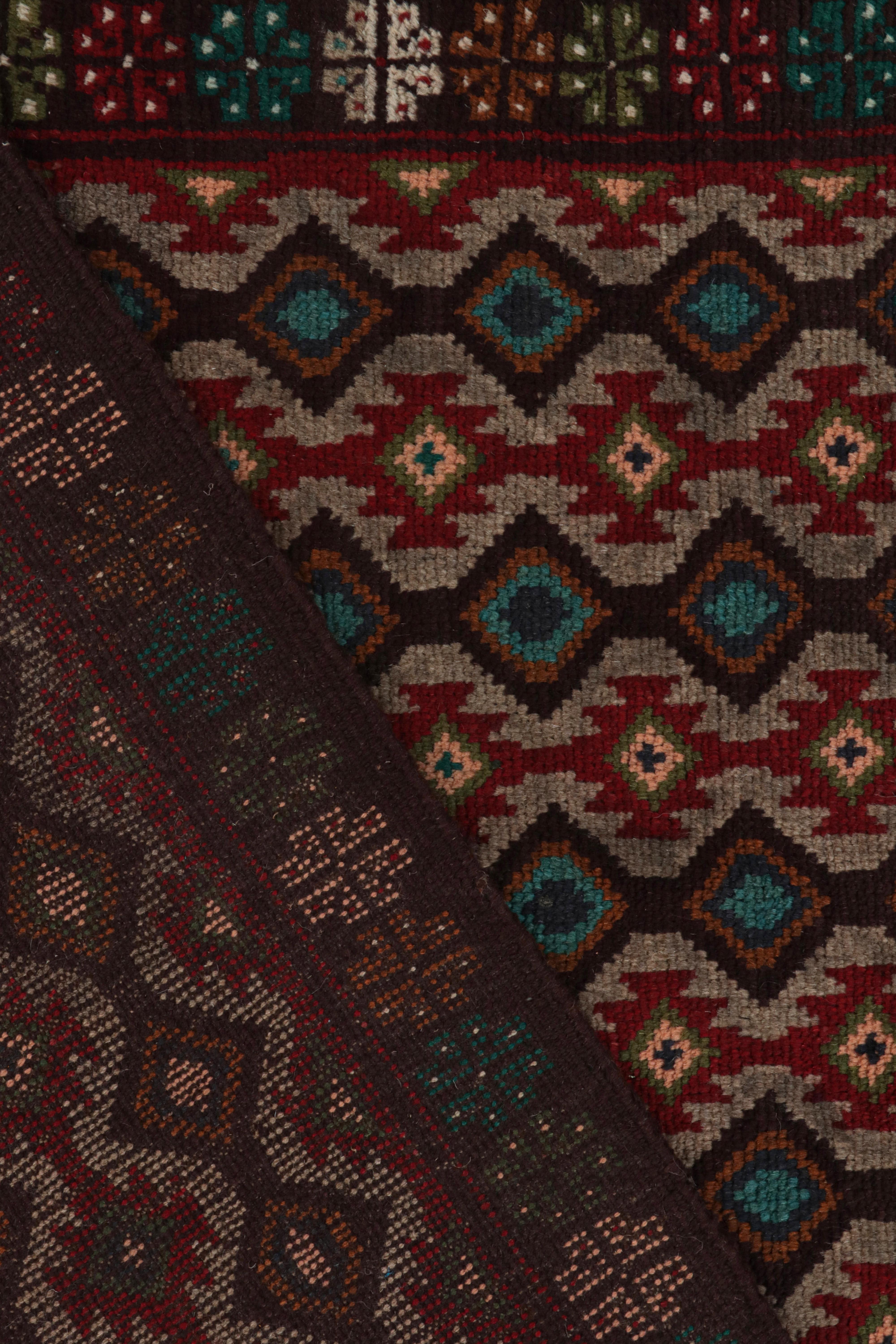 XXI secolo e contemporaneo Rug & Kilim: tappeto tribale Baluch con motivi geometrici colorati in vendita