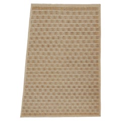 Rug & Kilim: Tappeto trapezoidale personalizzato in stile scandinavo beige-marrone di Rug & Kilim