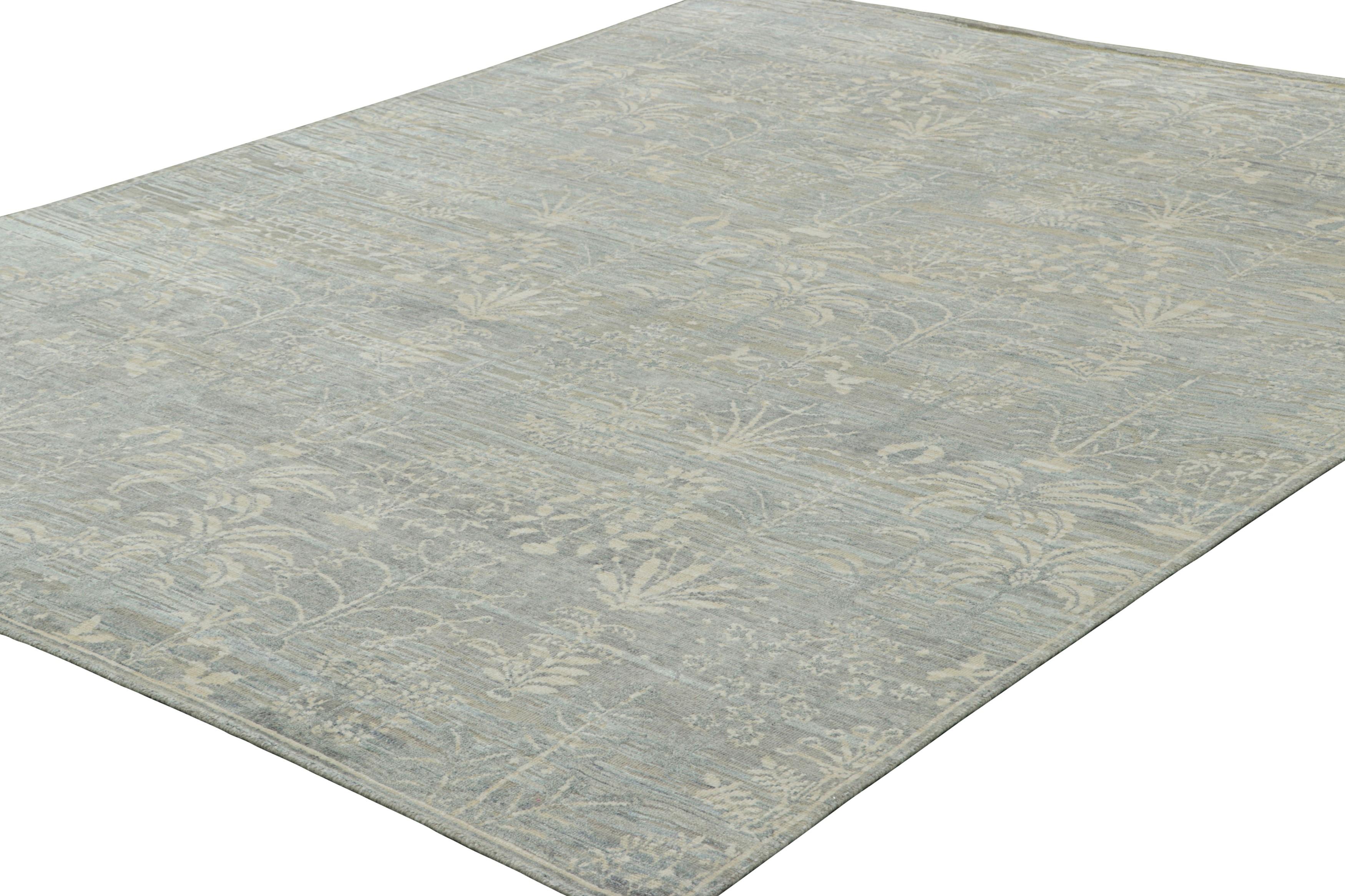 Indien Rug & Kilim's Block Print Rug, Blue and Gray with Cream White Floral Patterns (tapis imprimé en bloc, bleu et gris avec des motifs floraux crème et blancs) en vente