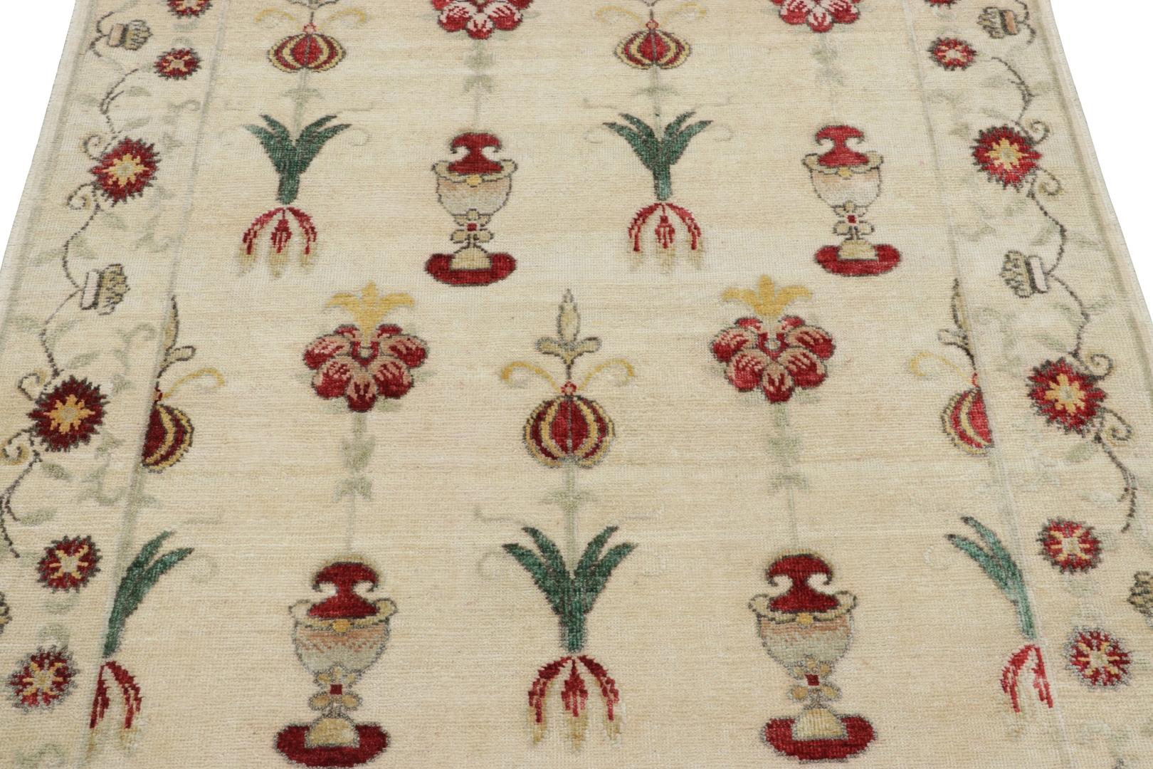 XXIe siècle et contemporain Rug & Kilim's Block Print Rug, Cream White with Warm and Playful Floral Motifs (en anglais) en vente
