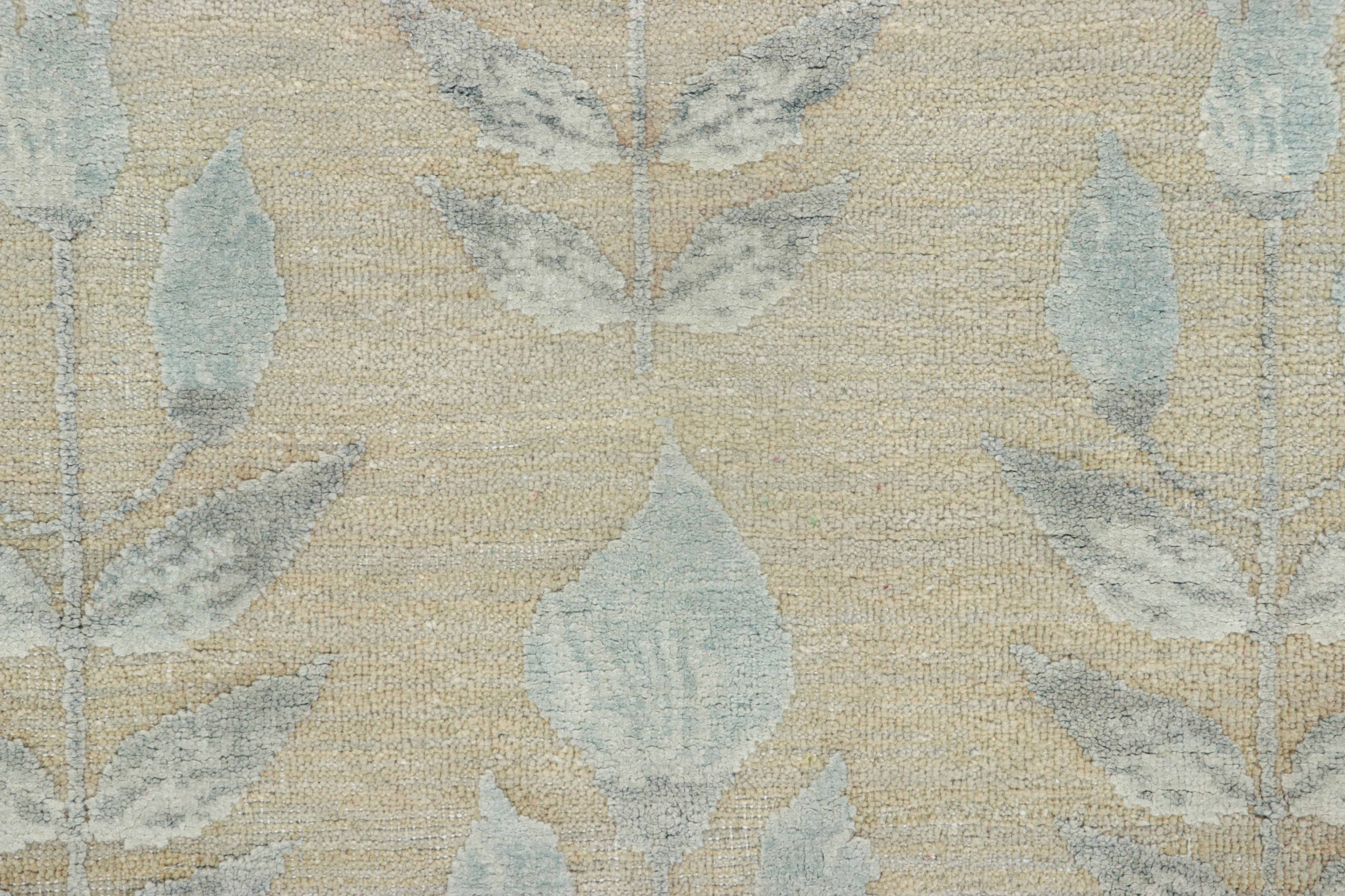 Dieser moderne Teppich im Format 4x5 aus handgeknüpfter Wolle und Seide ist eine aufregende neue Ergänzung der Block Print-Linie der Modern Classics Collection'S von Rug & Kilim - ein raffinierter und eleganter neuer Ansatz für einen historischen
