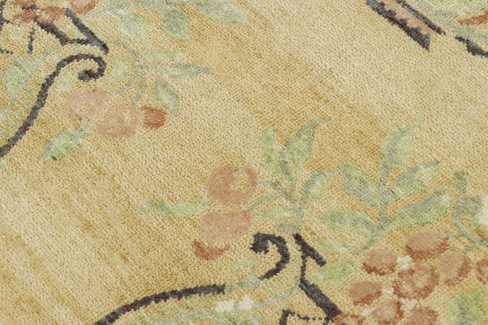 Indien Rug & Kilim's Block print Rug in Beige, Green and Rust Floral Vase Motifs en vente