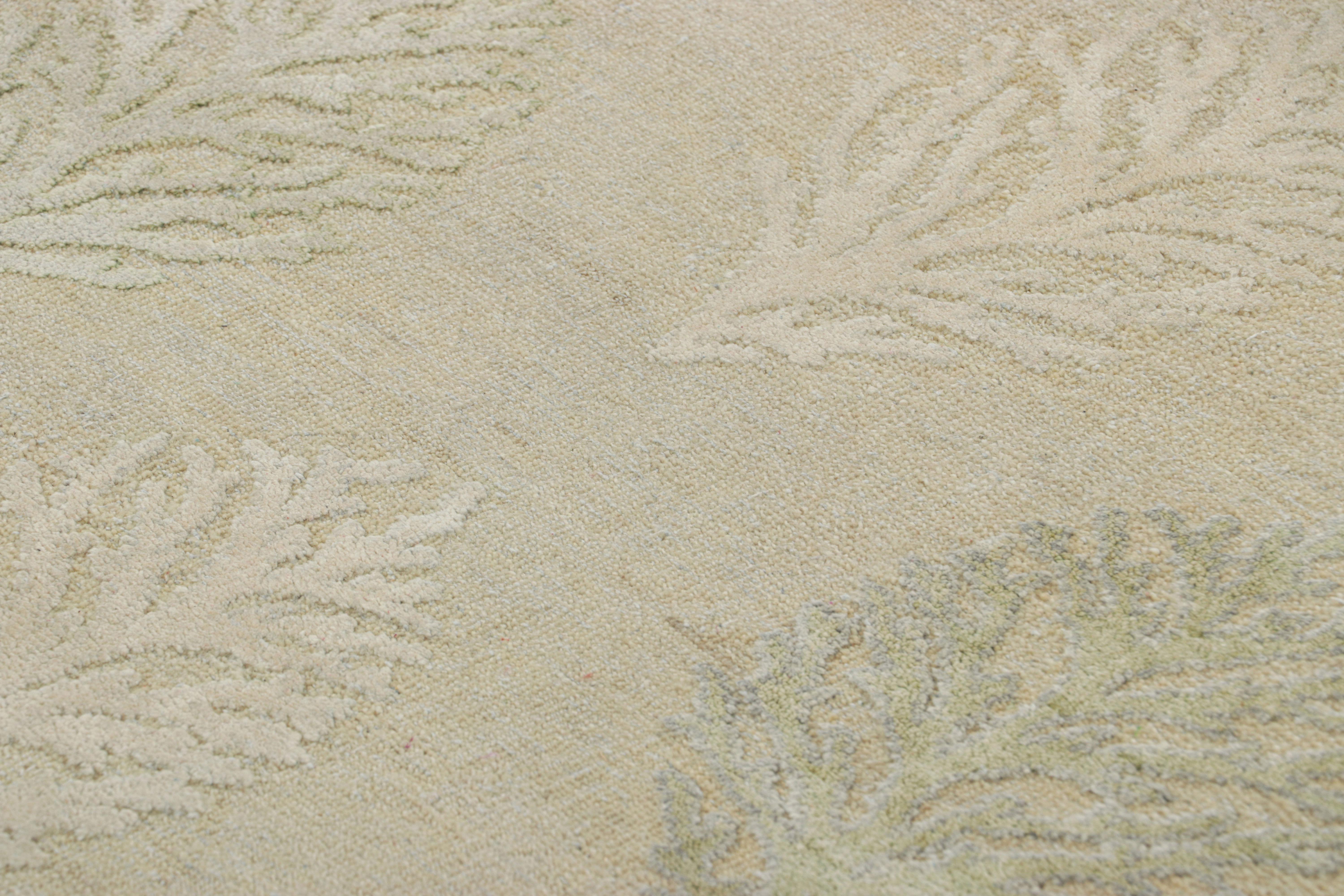 Alfombra cuadrada Rug & Kilim's Block Print con motivos florales en beige y verde en Nuevo estado para la venta en Long Island City, NY
