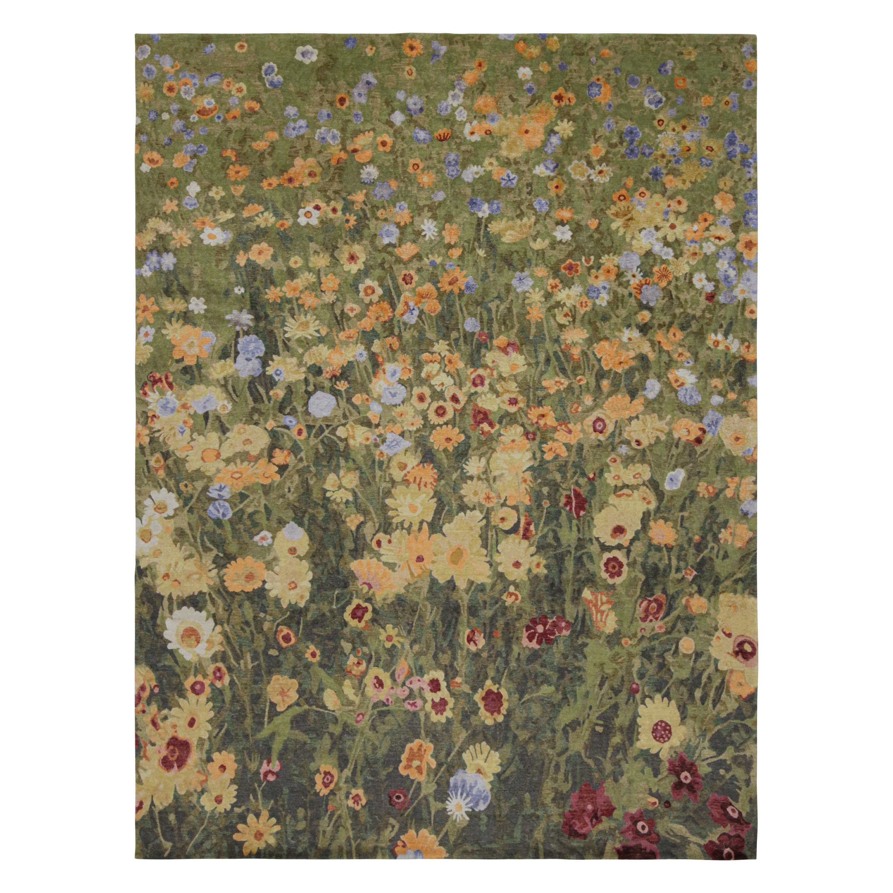 Botanischer Teppich von Rug & Kilim in Grün mit Blumenmustern - Sommertraum